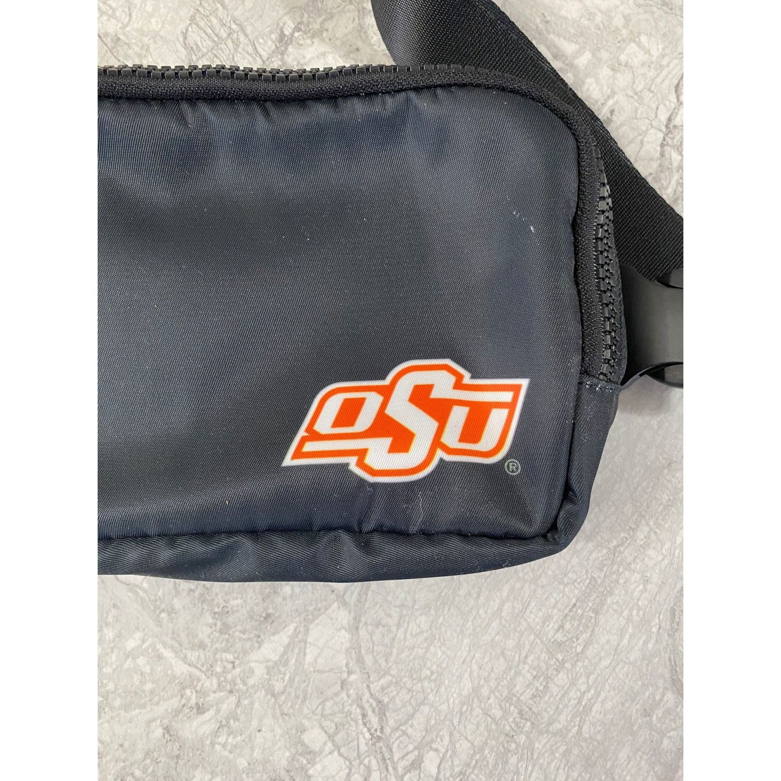 NCAA NWT Oklahoma State Cowboys Stadium Size 6.5"x4.5" Fanny Pack Size ONE SIZE - 2 Thumbnail