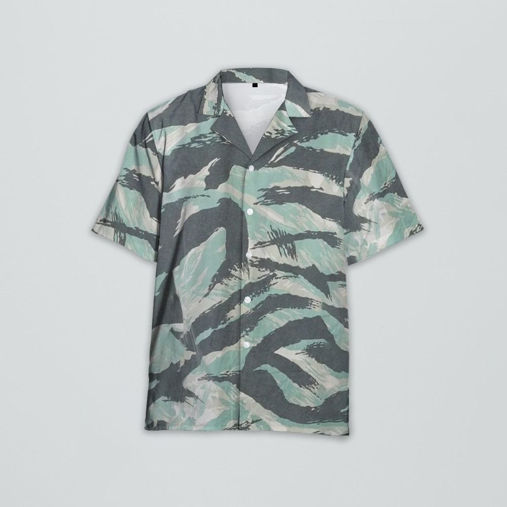 Designer Camouflage-Print Short-Sleeve Shirt — Street-Ready Style Size US S / EU 44-46 / 1 - 1 Thumbnail