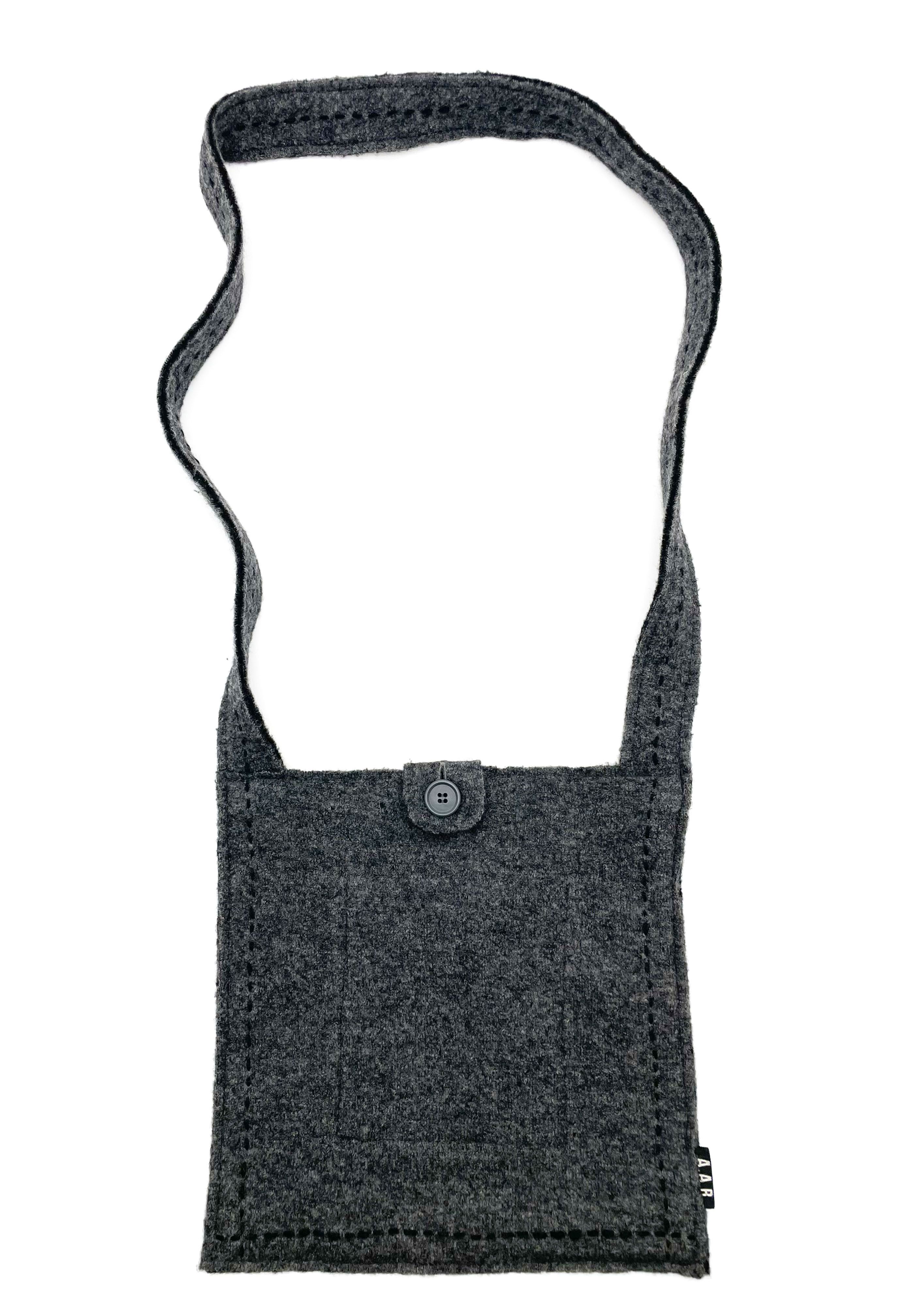 Yohji Yamamoto AAR Contrast Stitch Shoulder Bag Size ONE SIZE - 1 Thumbnail
