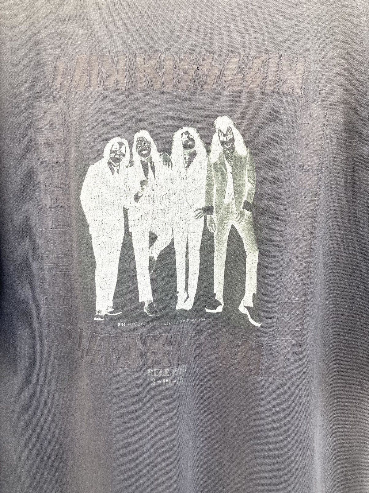 Band Tees Sun Faded Vintage Early 2000 Kiss Band Tee Size US L / EU 52-54 / 3 - 5 Thumbnail