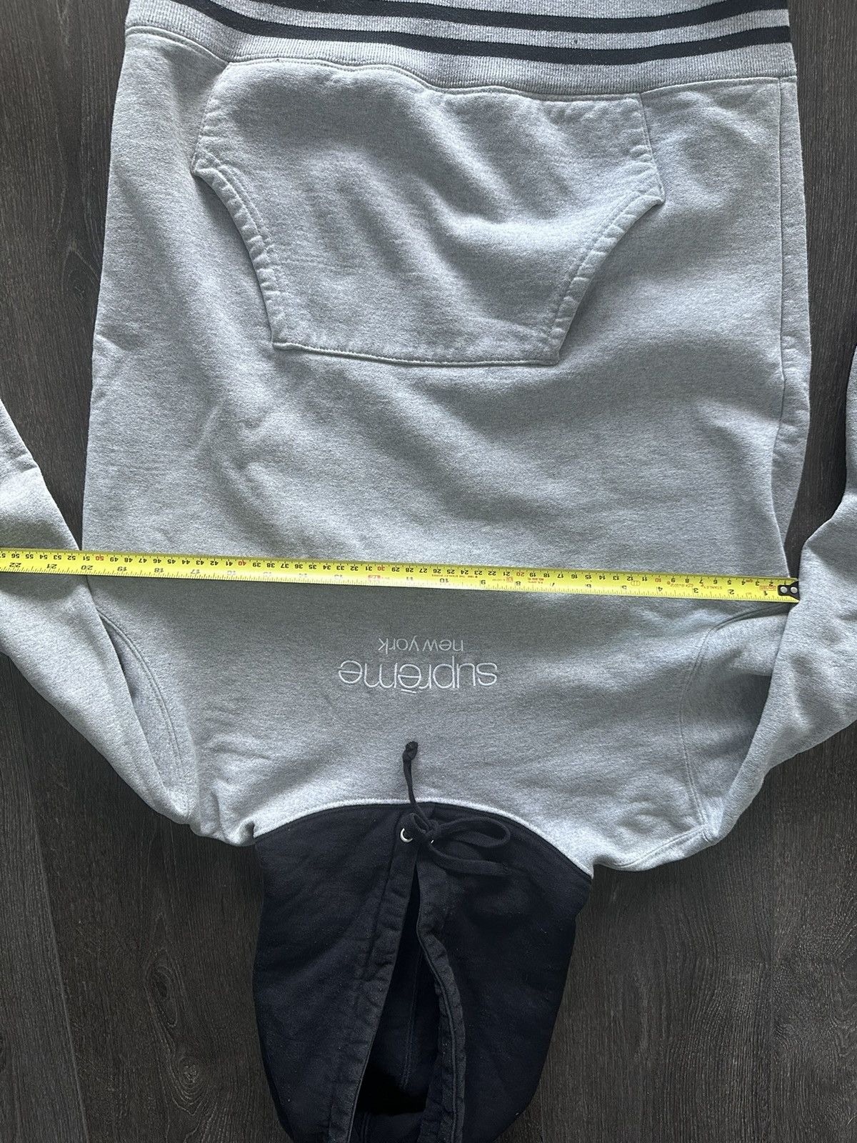 Supreme Two-tone Supreme Logo Hoodie Size US S / EU 44-46 / 1 - 3 Thumbnail