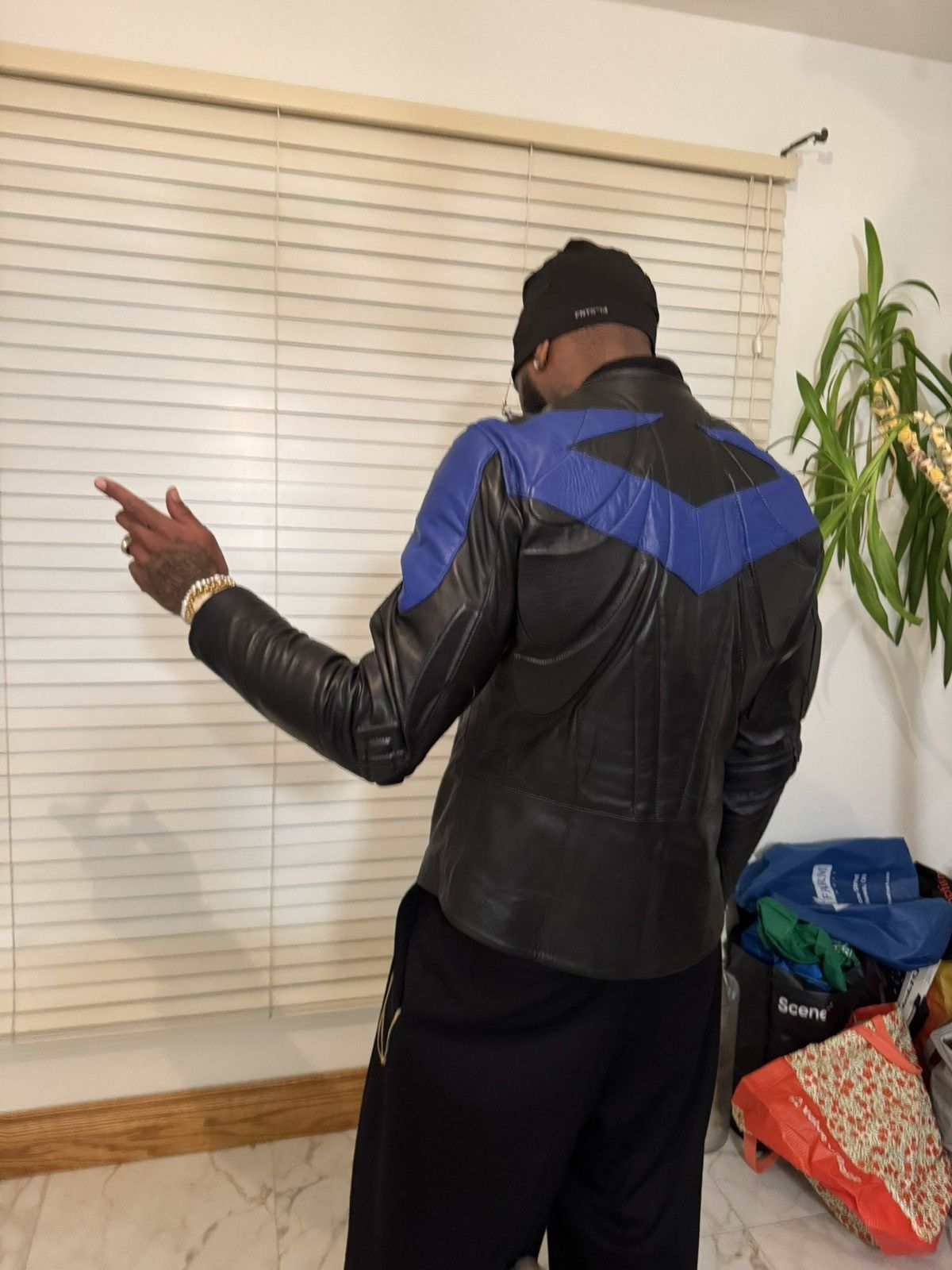 Genuine Leather Vintage Night-wing Batman Black Leather Motorcycle Jacket Size US L / EU 52-54 / 3 - 24 Thumbnail