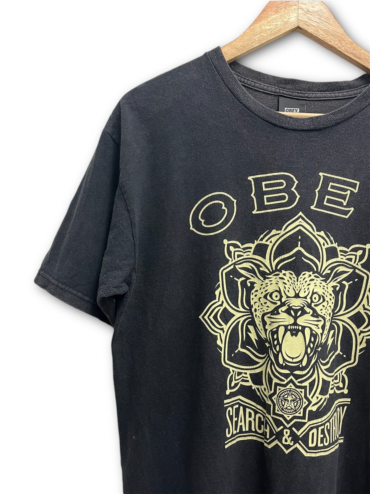 Band Tees × Obey Obey Tshirt Tee Search n Destroy Size US M / EU 48-50 / 2 - 2 Thumbnail