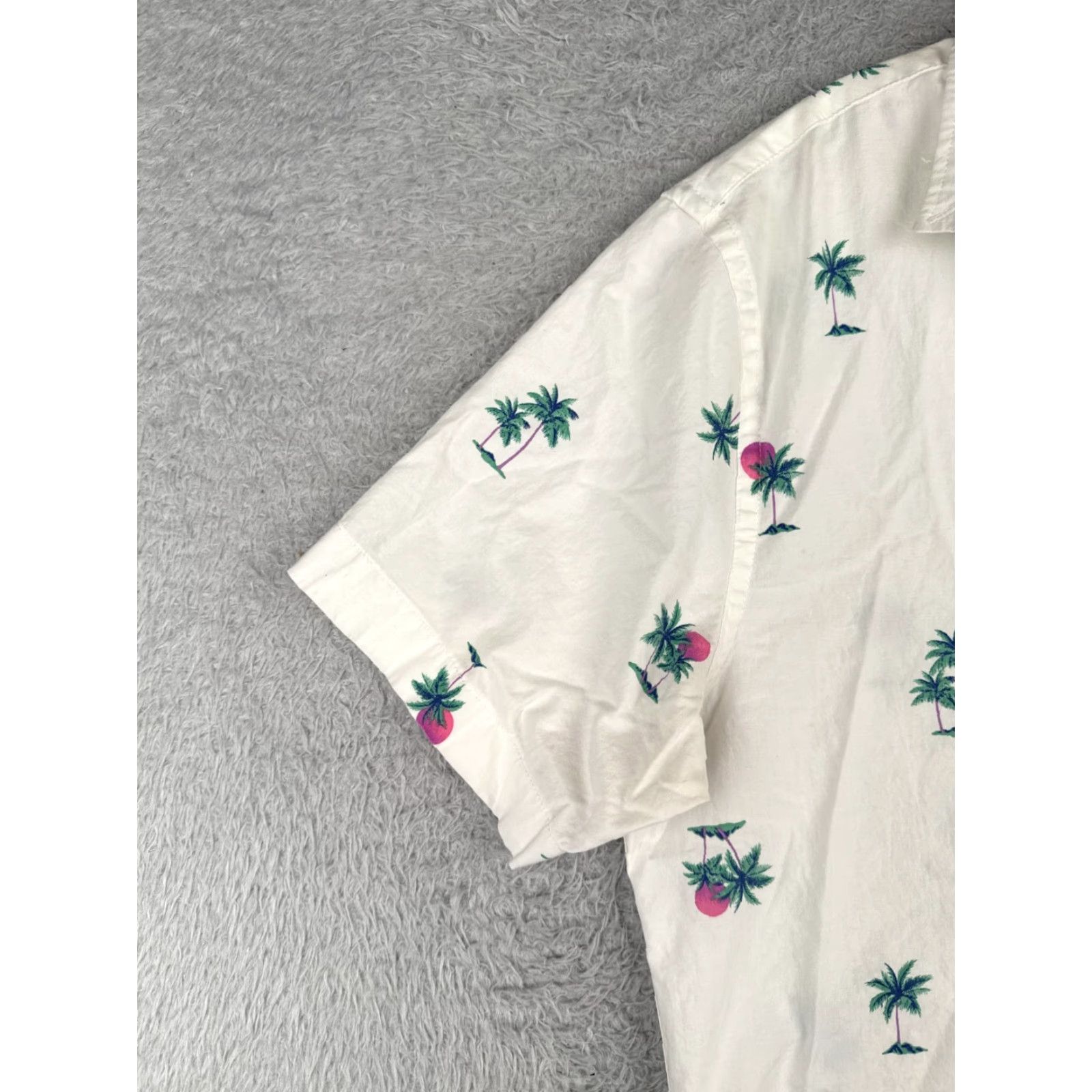 Old Navy VINTAGE No | Old Navy Button-Up Shirt Men M White Palm Tree Sunset Hawaiian Cotton Short Sleeve Casual Regular Fit 36 Chest - Mens Size US M / EU 48-50 / 2 - 3 Thumbnail