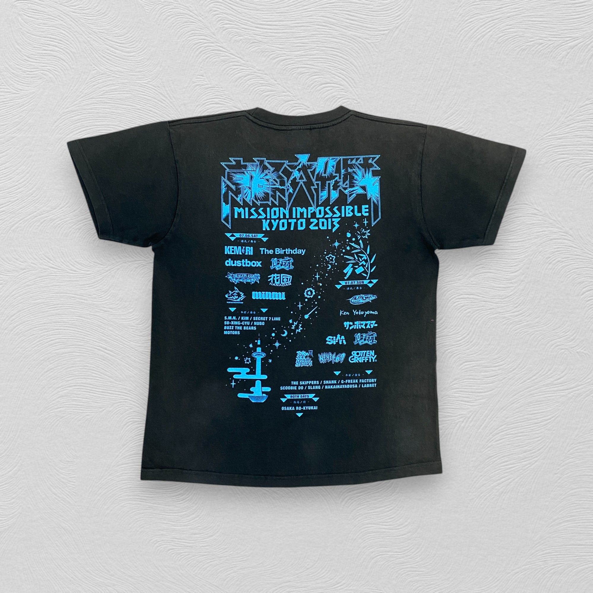 Band Tees Vintage Mission Impossible Kyoto 2013 Tshirt - I079 Size US M / EU 48-50 / 2 - 2 Thumbnail