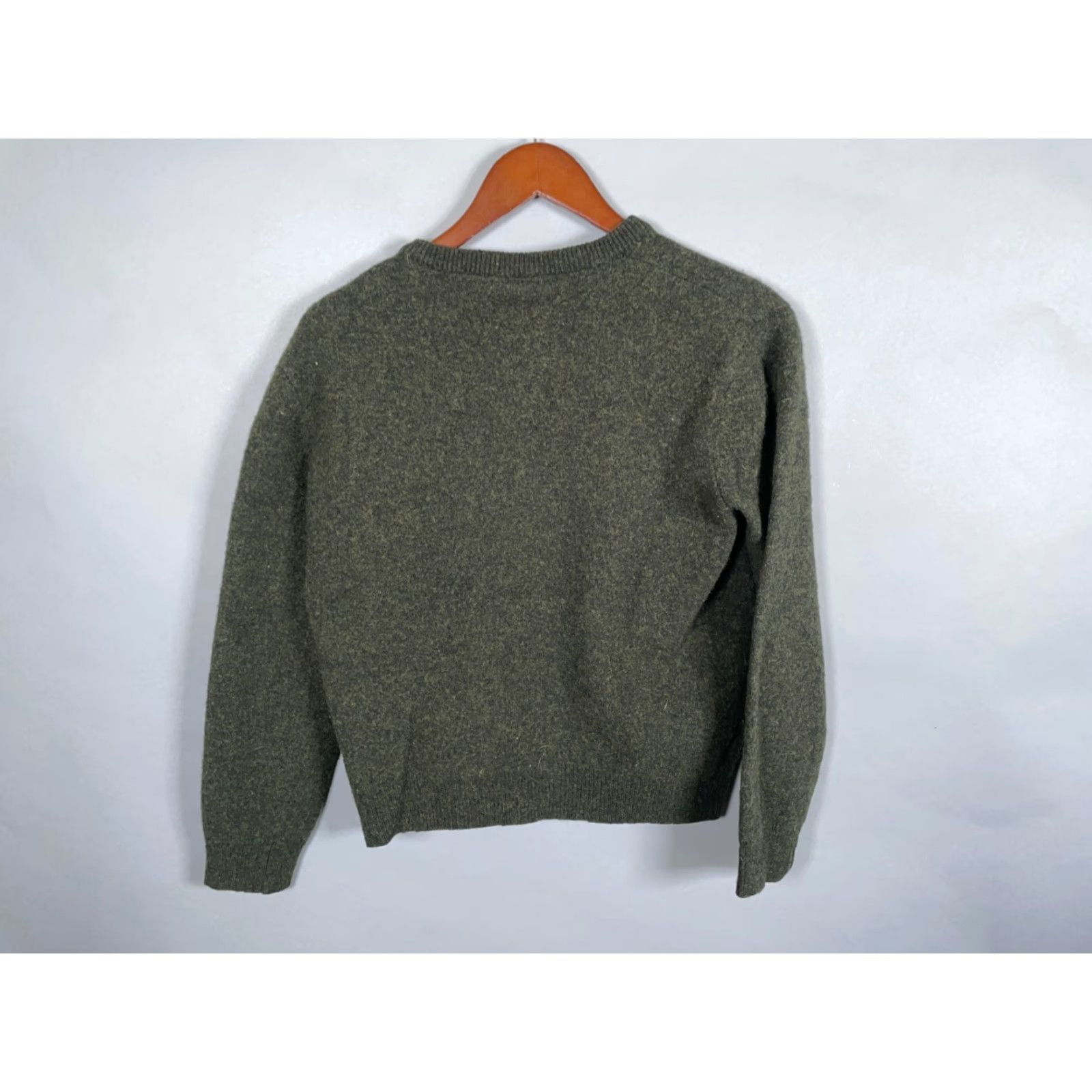 Vintage VINTAGE Fjallraven Men Sweater Pullover Wool V-Neck Adult Small Fall Winter 90s Green Size US S / EU 44-46 / 1 - 2 Thumbnail