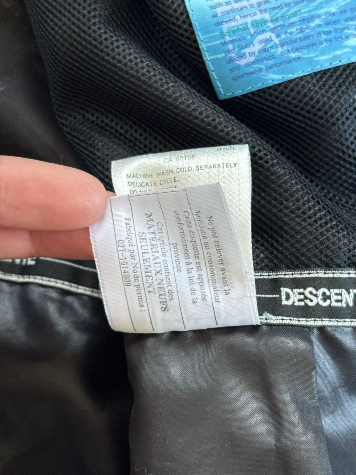 Descente Descente USA14/IT50 ski snow outdoor jacket hooded gorpcore Size XL / US 12-14 / IT 48-50 - 18 Thumbnail