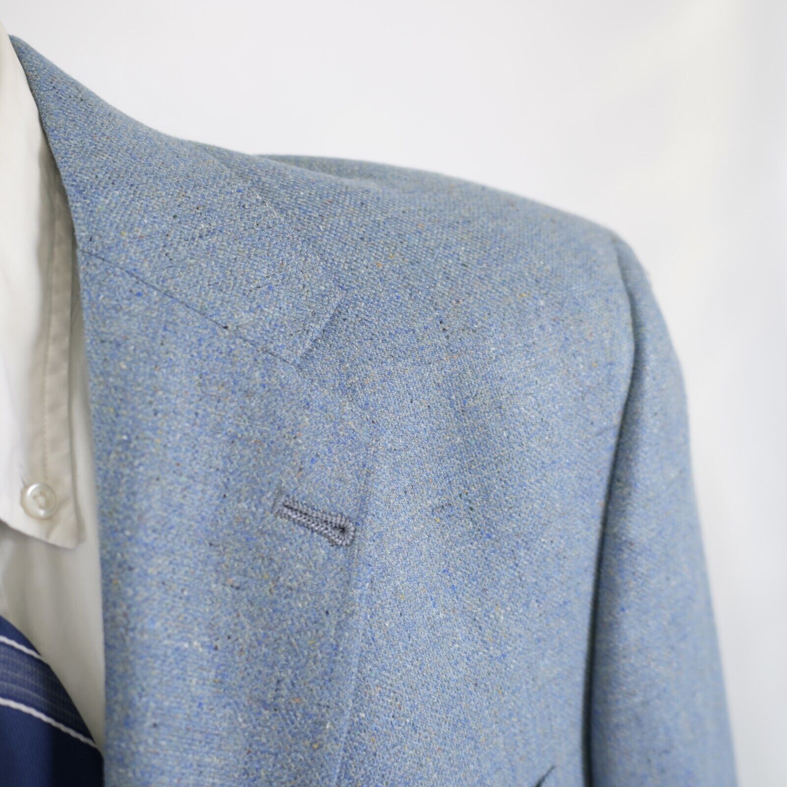 Hart Schaffner Marx Hart Schaffner Marx Tweed Wool Blue Brown Spec 40R 3 Button Size 40R - 2 Thumbnail