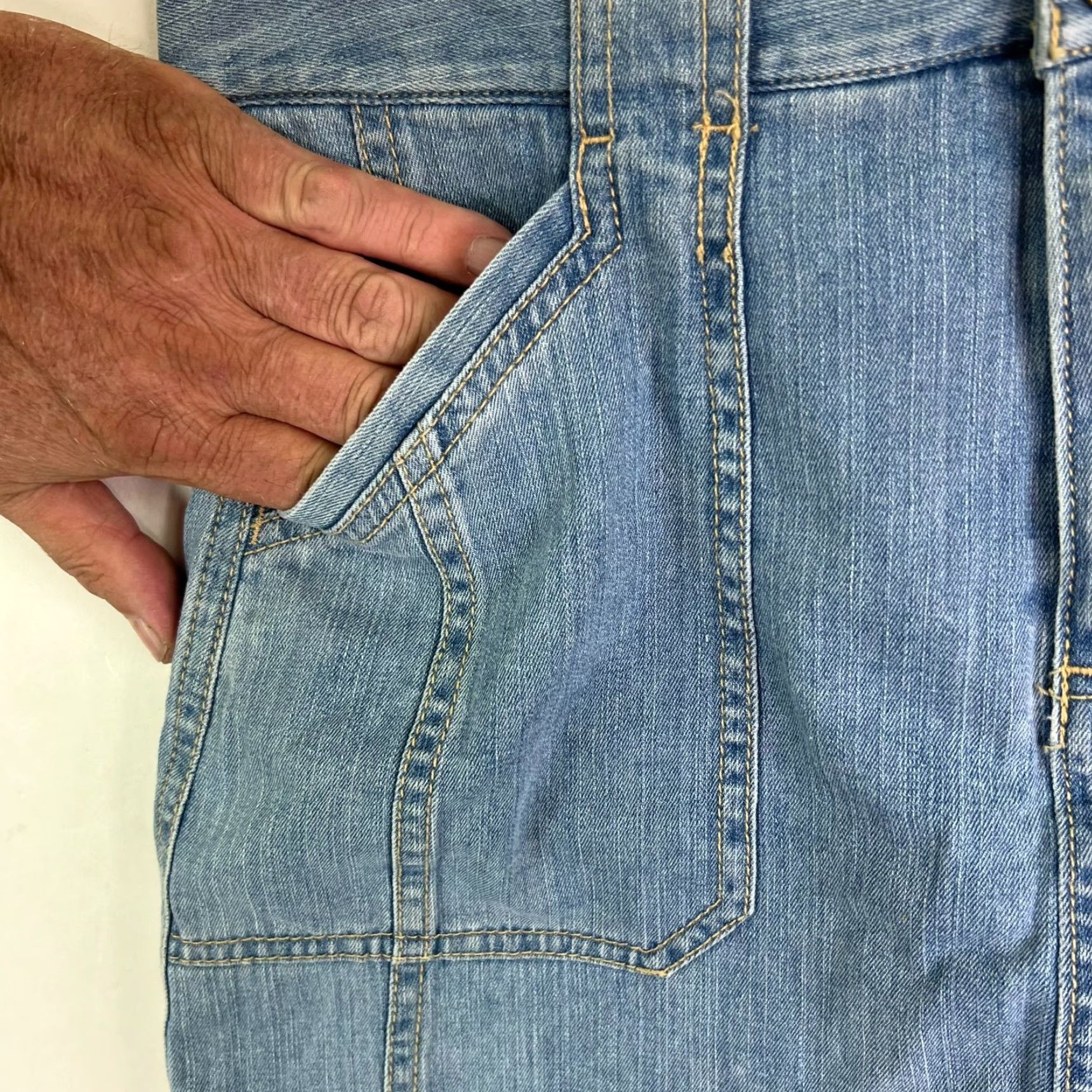 Croft & Barrow Croft & Barrow Denim Skirt Womens Size 6 Mini Blue Embroidered Applique 90s Bohemian Size 28" / US 6 / IT 42 - 3 Thumbnail
