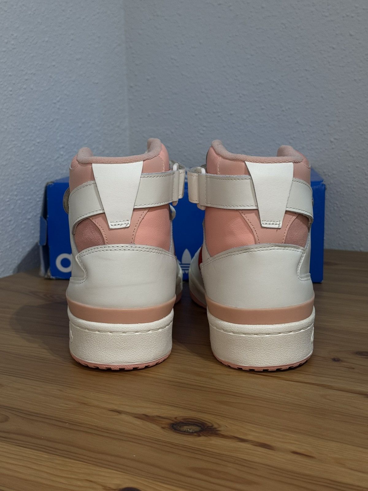 Adidas adidas Forum 84 Hi Off White Pink Red Size US 10 / EU 43 - 5 Thumbnail
