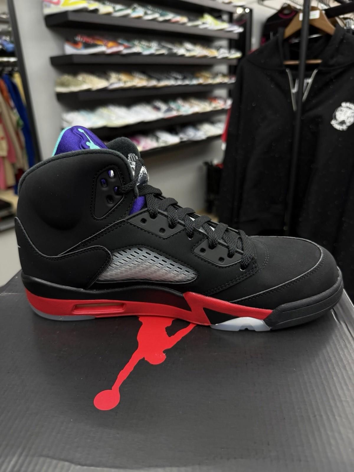 Nike 2020 Nike Air Jordan 5 V Retro Top 3 Size (10) Authentic Size US 10 / EU 43 - 8 Thumbnail