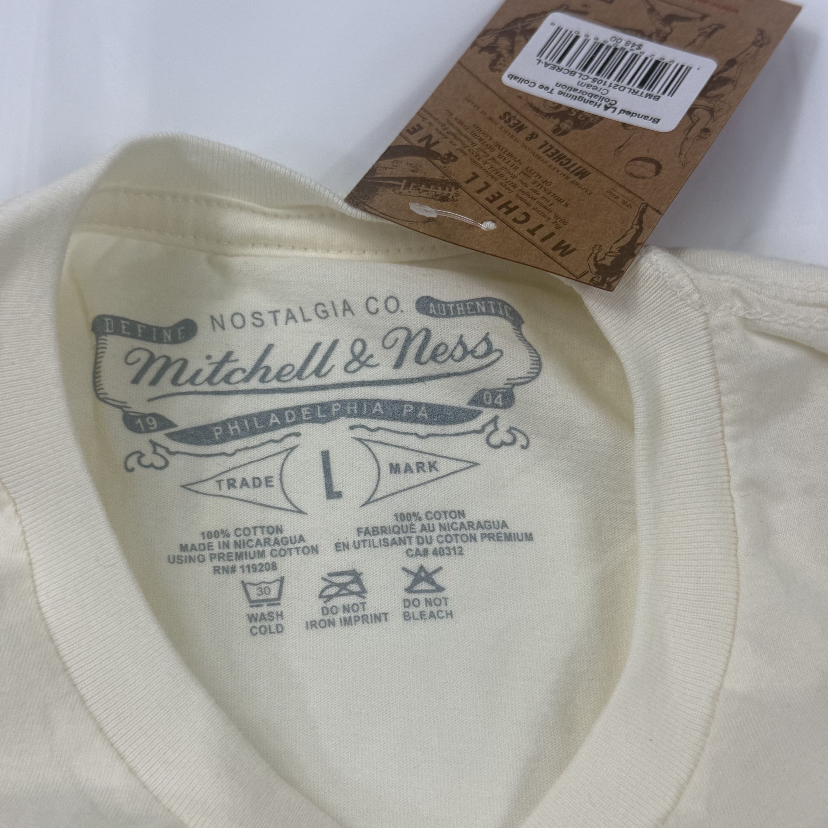 Mitchell & Ness Mitchell & Ness Fred Segal LA Hangtime 61 Graphic T-Shirt Size US L / EU 52-54 / 3 - 6 Thumbnail