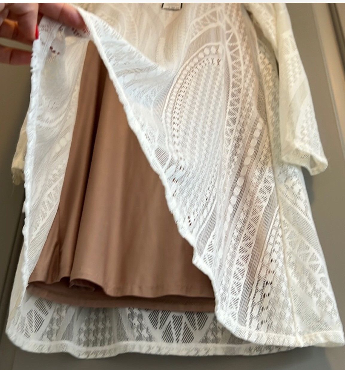 Bcbgmaxazria BCBGMaxAzria Natyly Long Sleeved Swing Midi Dress Cream XS Size XS / US 0-2 / IT 36-38 - 6 Thumbnail