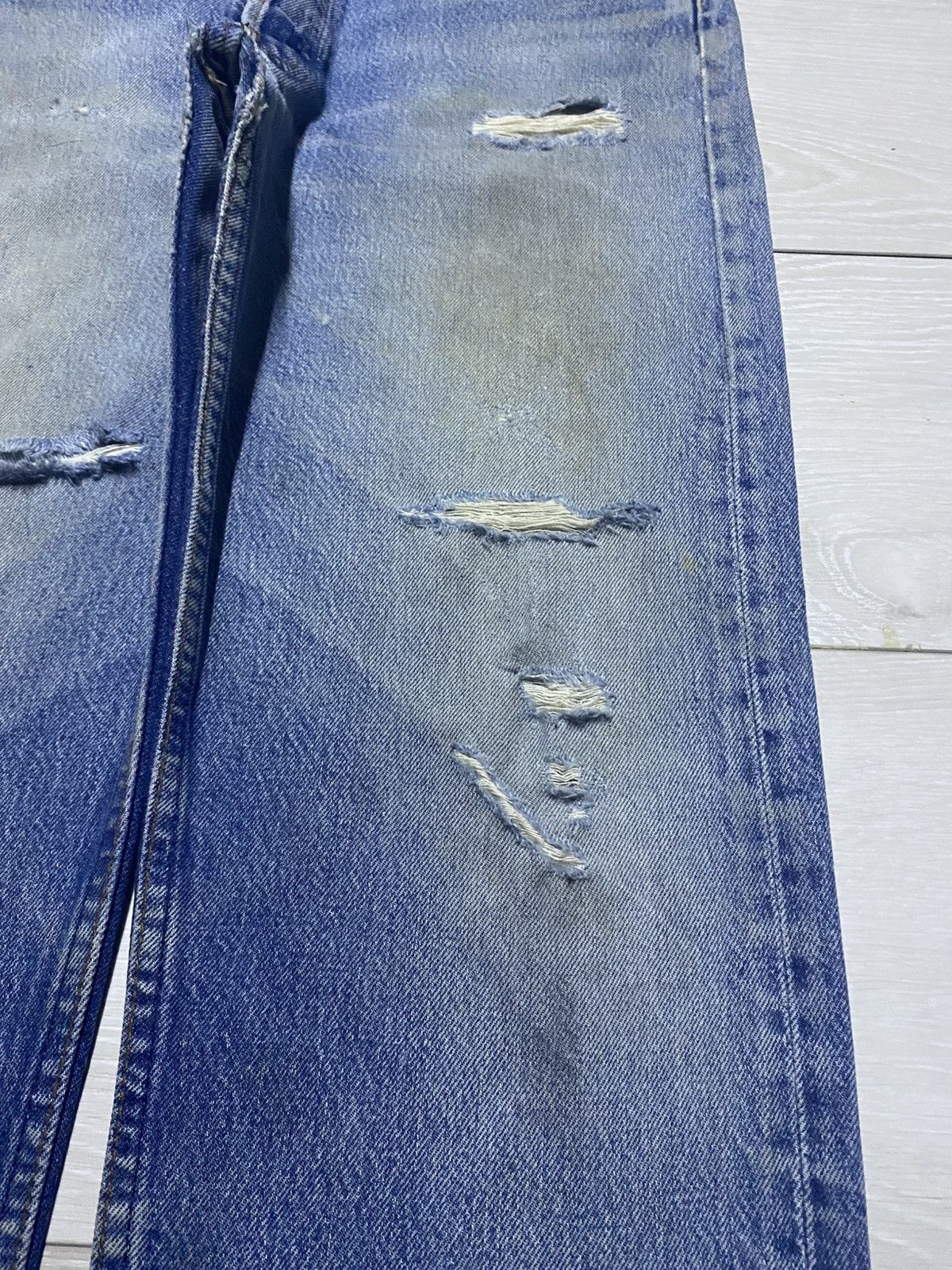 Levi's Vintage Levis 501 90s ButtonFly 522 Distressed Jeans Size US 32 / EU 48 - 8 Thumbnail