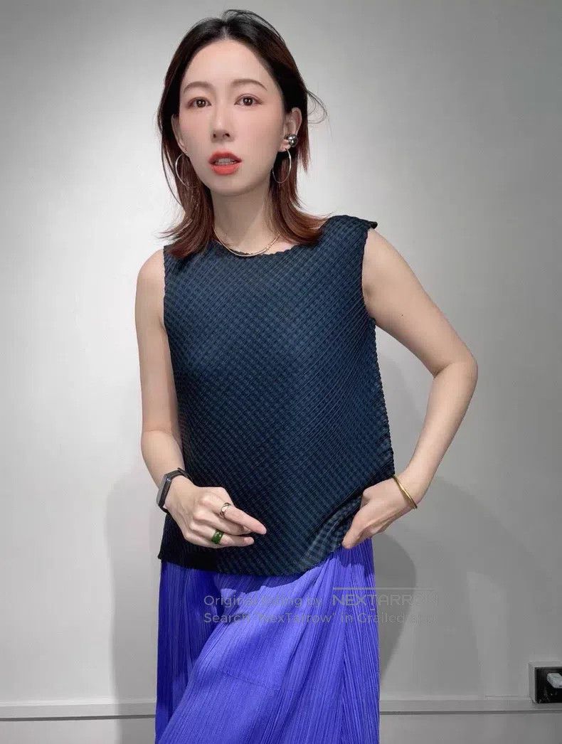 Issey Miyake Issey Miyake Plaid Asymmetric Top Size L / US 10 / IT 46 - 1 Thumbnail