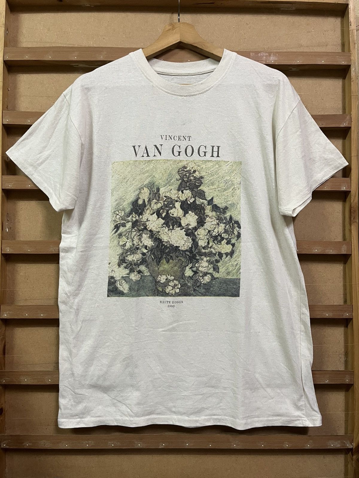 Arts & Science Vincent Van Gogh (White Rose) T-Shirt Sz. L Size US L / EU 52-54 / 3 - 1 Thumbnail