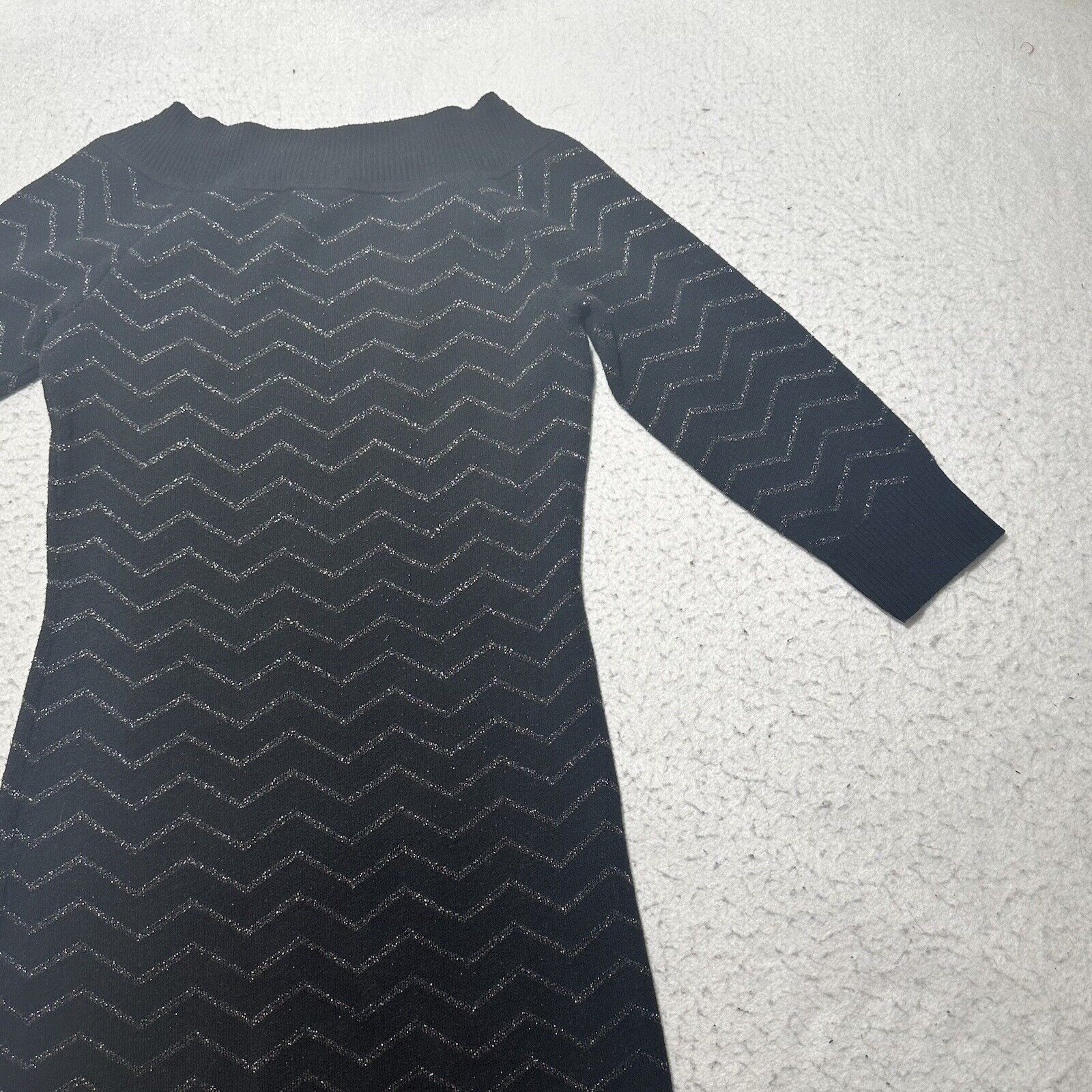 White House Black Market White House Black Market XS Mock Neck Glitter Zig Zag Dress Size XS / US 0-2 / IT 36-38 - 12 Thumbnail