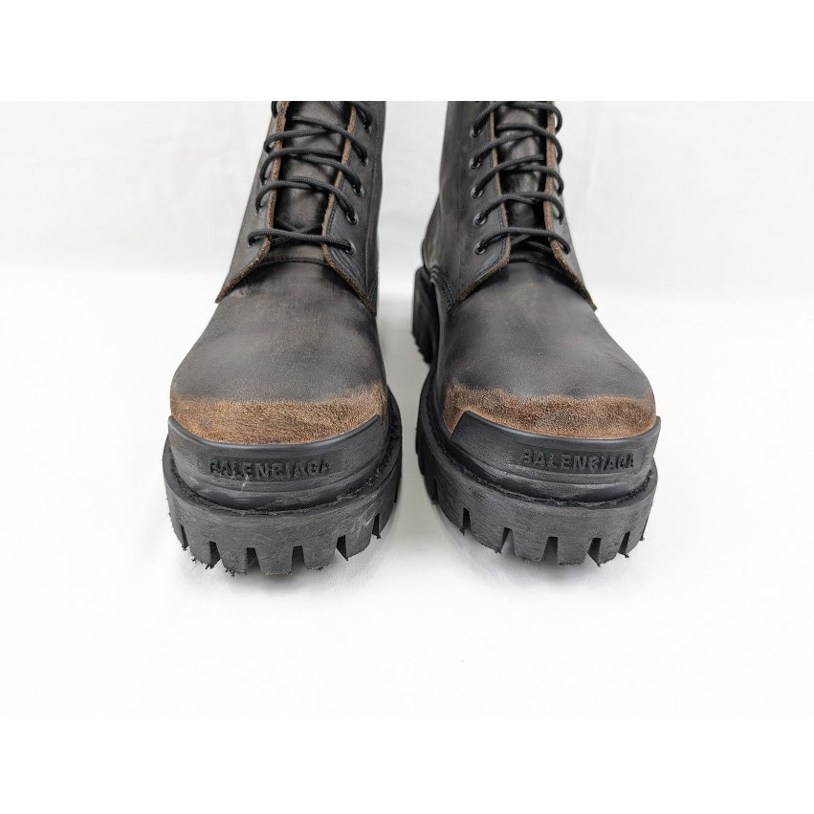 Balenciaga o1rshd1 Q:3 / Strike Booties L20 in Black/Brown Size US 7 / EU 40 - 13 Thumbnail