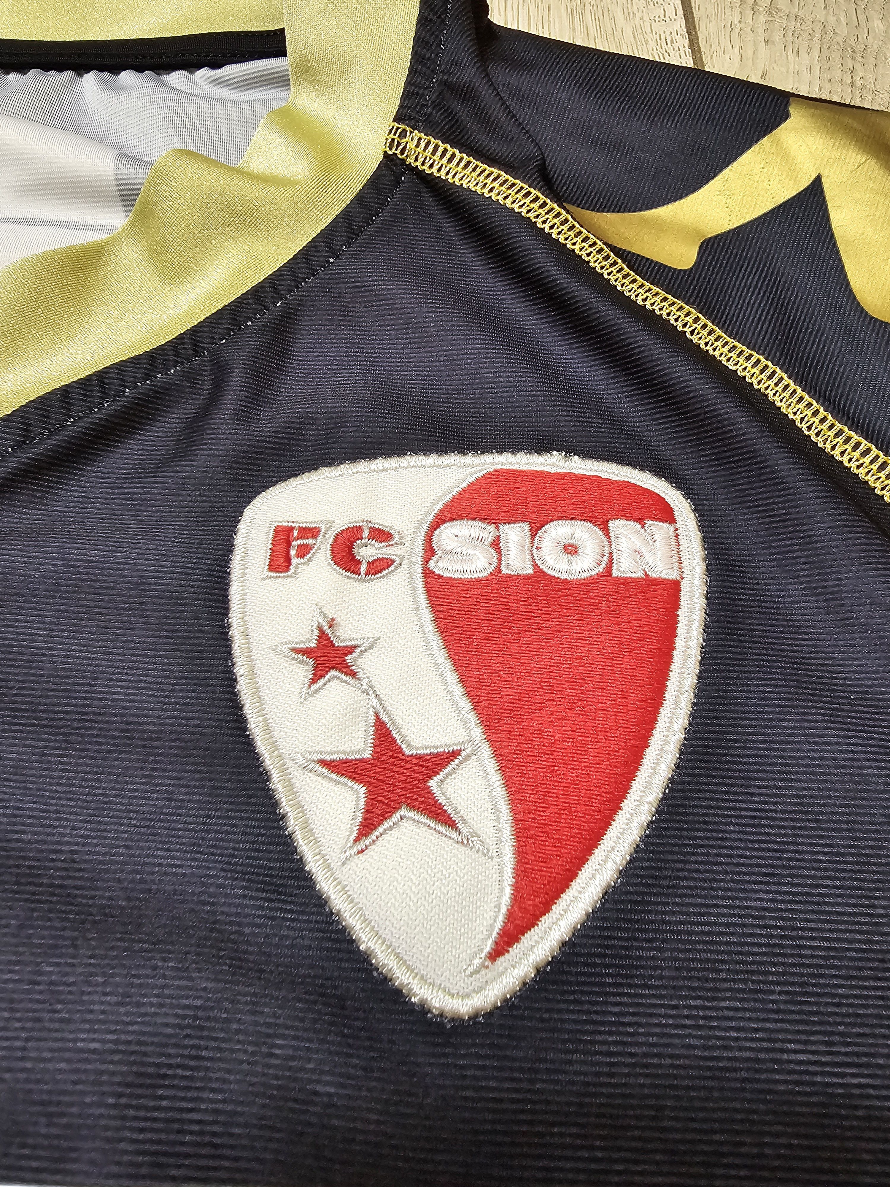 Vintage FC SION 2010 2011 THIRD FOOTBALL SHIRT SOCCER JERSEY Size US M / EU 48-50 / 2 - 4 Thumbnail