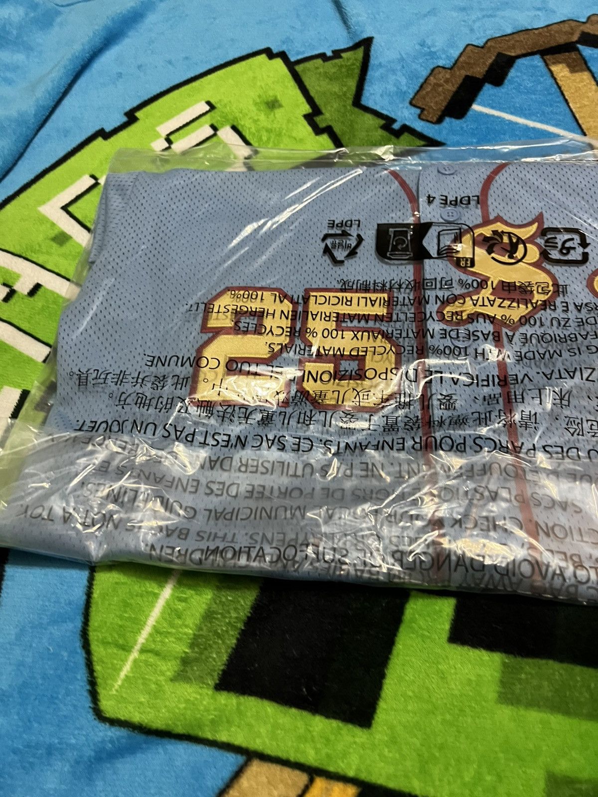 Supreme 🔥Supreme XXL Old English blue baseball Jersey Brand New🔥 Size US XXL / EU 58 / 5 - 3 Thumbnail