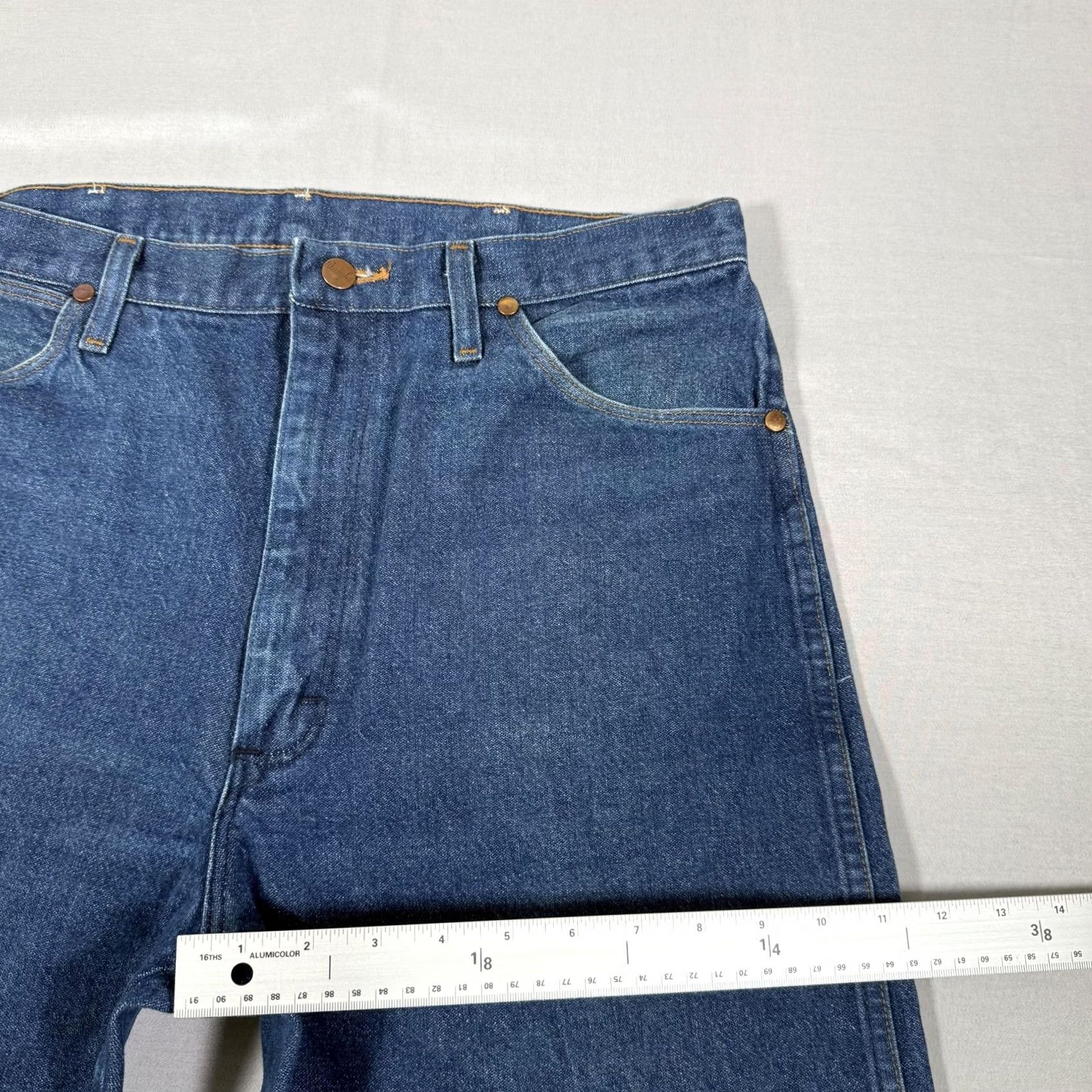 Wrangler Wrangler Jeans Mens 36x36 Blue 13MWZ Cowboy Cut Straight Denim Pants Western Cowboy Cut Regular 5-Pocket Logo Womens? Size US 36 / EU 52 - 7 Thumbnail