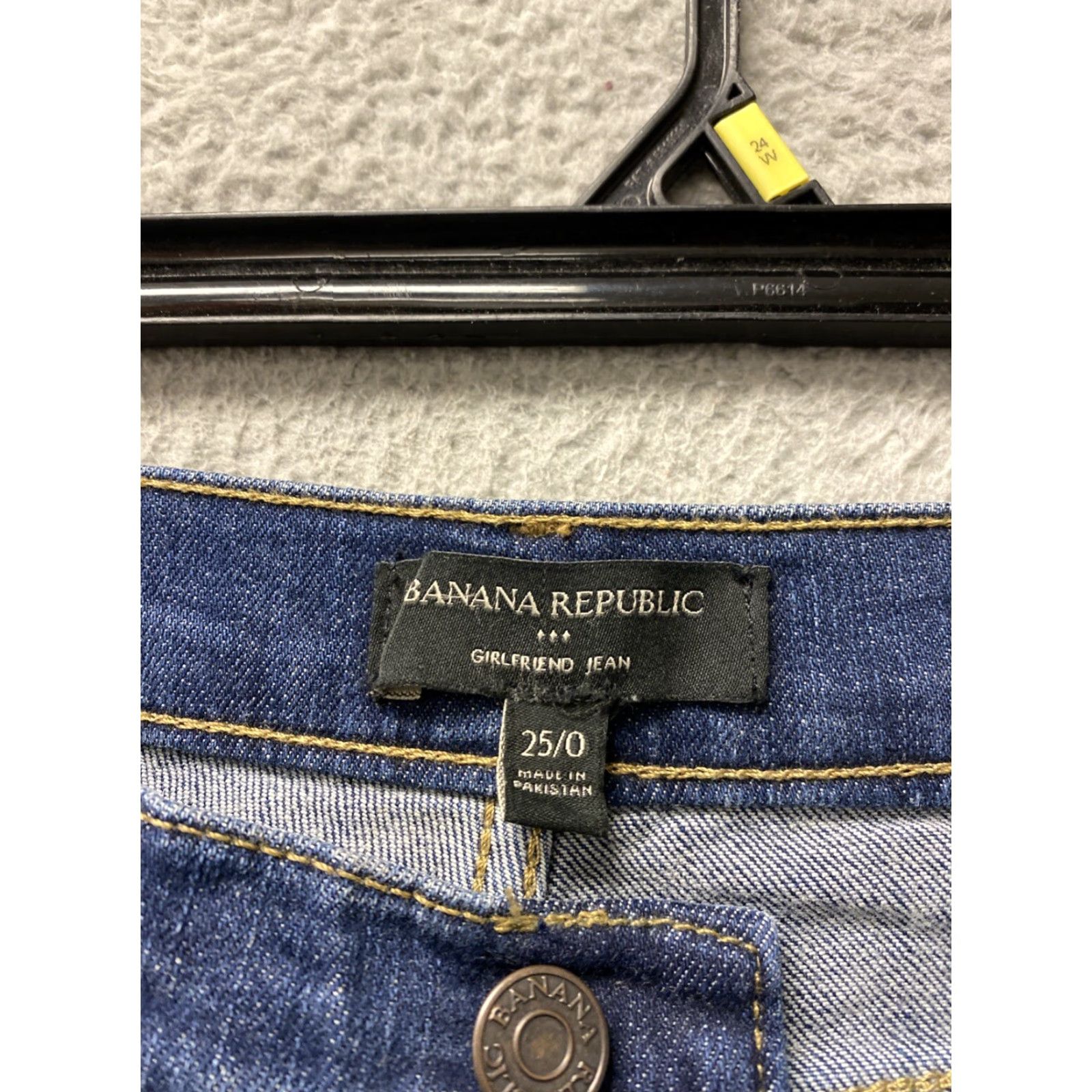Banana Republic Banana Republic Boyfriend Jeans Womens 25/0 Blue Denim Regular Fit Mid Rise 5-Pocket Size 42" / US 20 - 3 Thumbnail