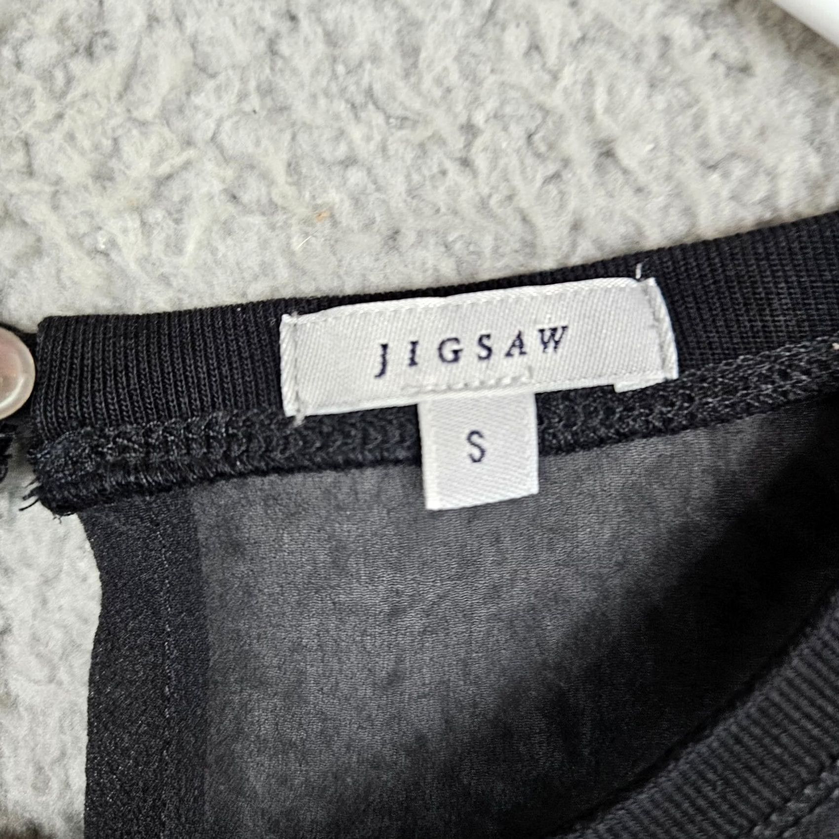 Jigsaw JIGSAW Silk Tank Top Black Knit Round Neck Short Sleeve Size S Women’s Regular with Lyocell Silk Fabric - Jigsaw Tank Top Size S / US 4 / IT 40 - 6 Thumbnail