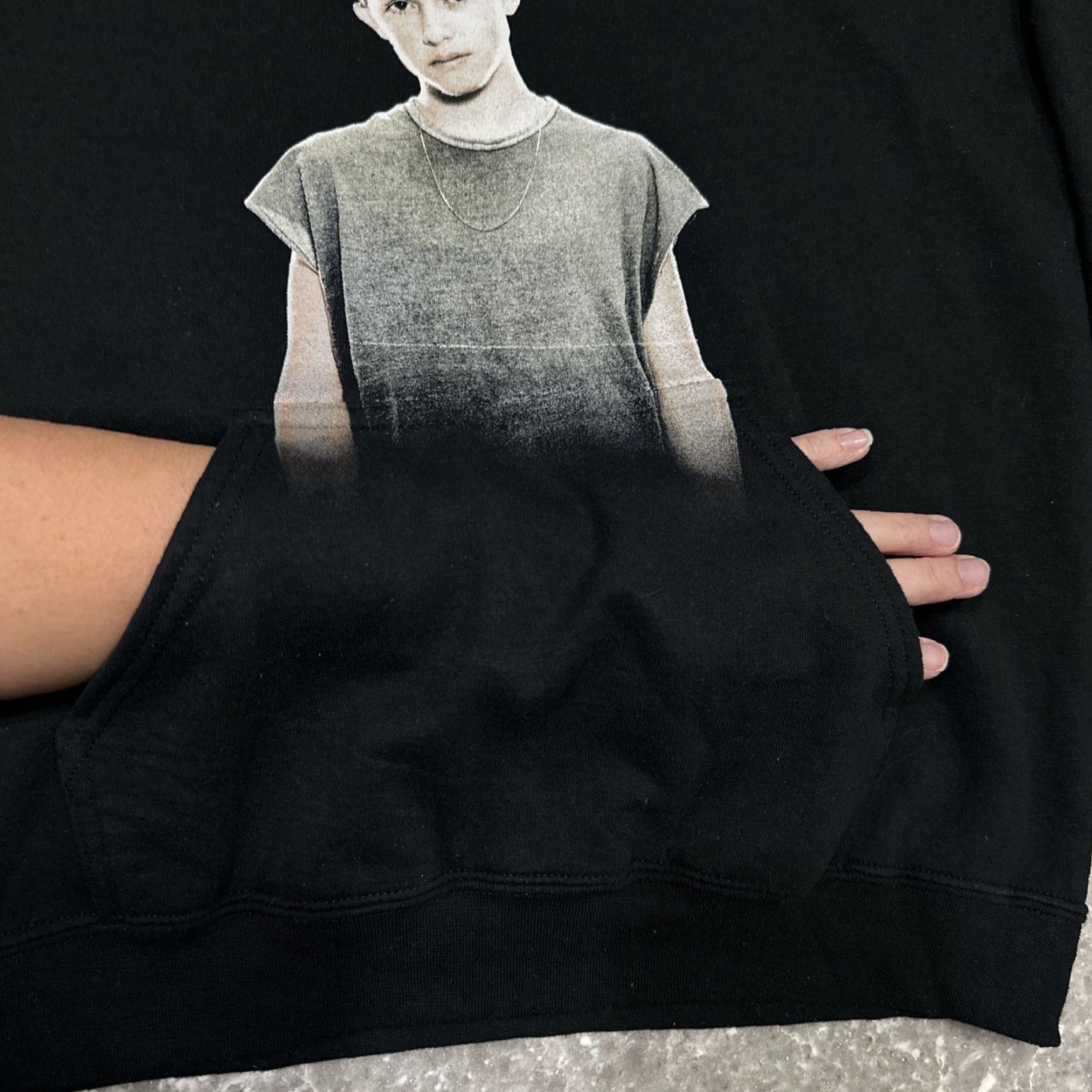 Gildan Jacob Sartorius The Last Text World Tour Hoodie Sweatshirt Med Long Sleeve Black Size US M / EU 48-50 / 2 - 5 Thumbnail