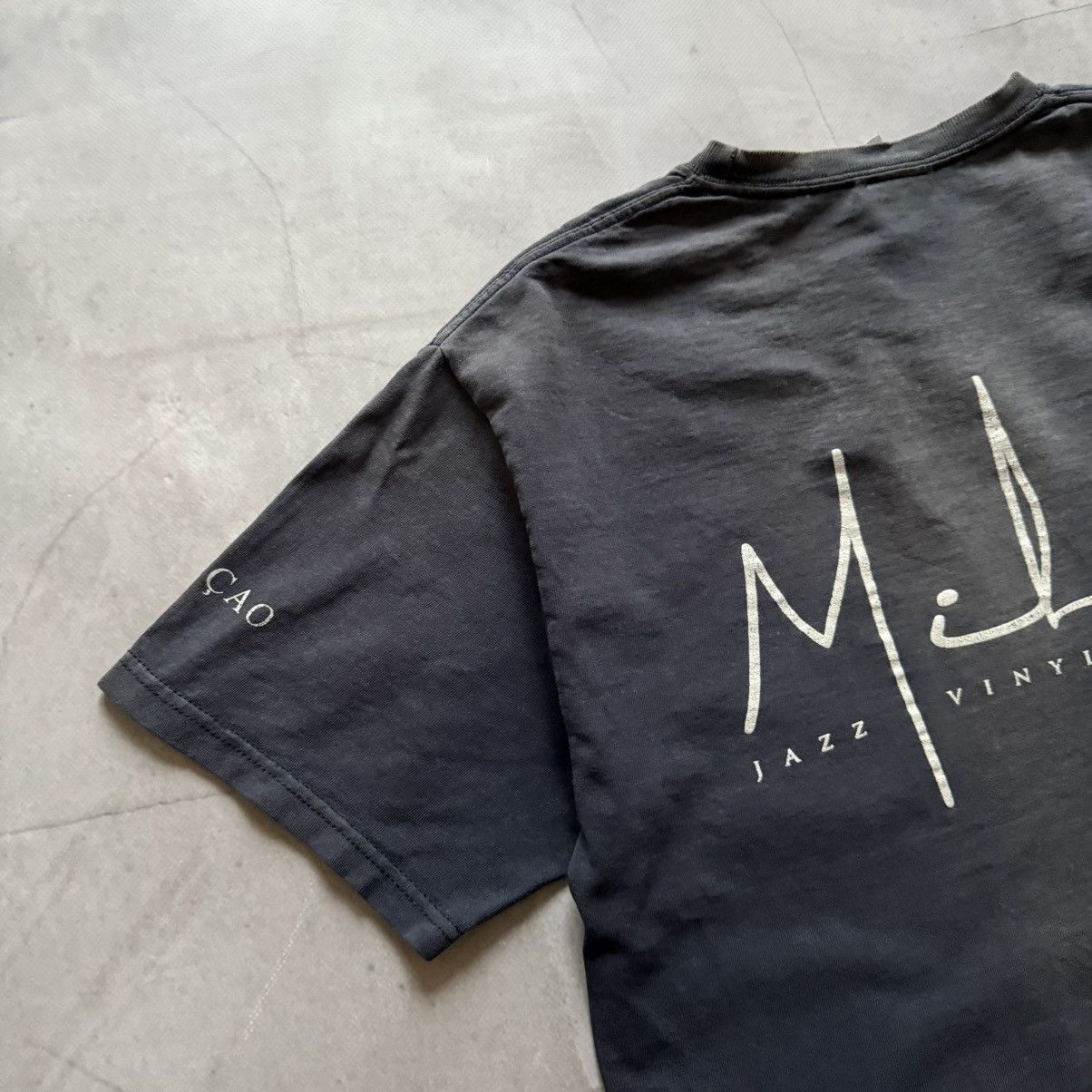 Band Tees 90s Smoked Miles Davis Faded Distressed Y2K T-shirt Tee Size US M / EU 48-50 / 2 - 6 Thumbnail