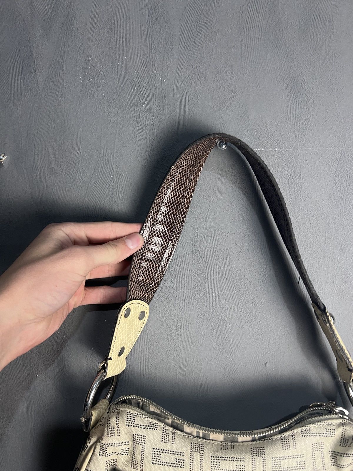 Guess Guess bag y2k vintage Size ONE SIZE - 3 Thumbnail