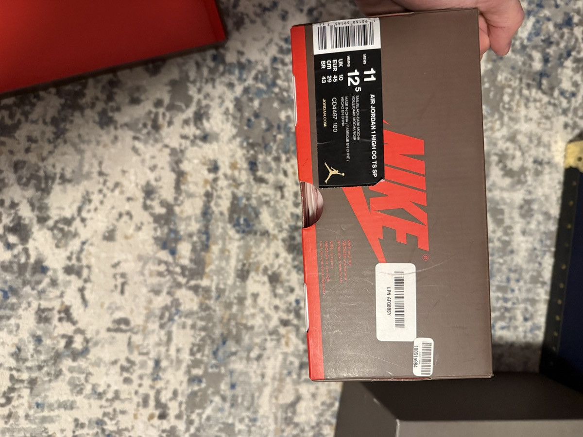 Nike × Travis Scott Air Jordan 1 High OG X Travis Scott Size US 11 / EU 44 - 8 Thumbnail
