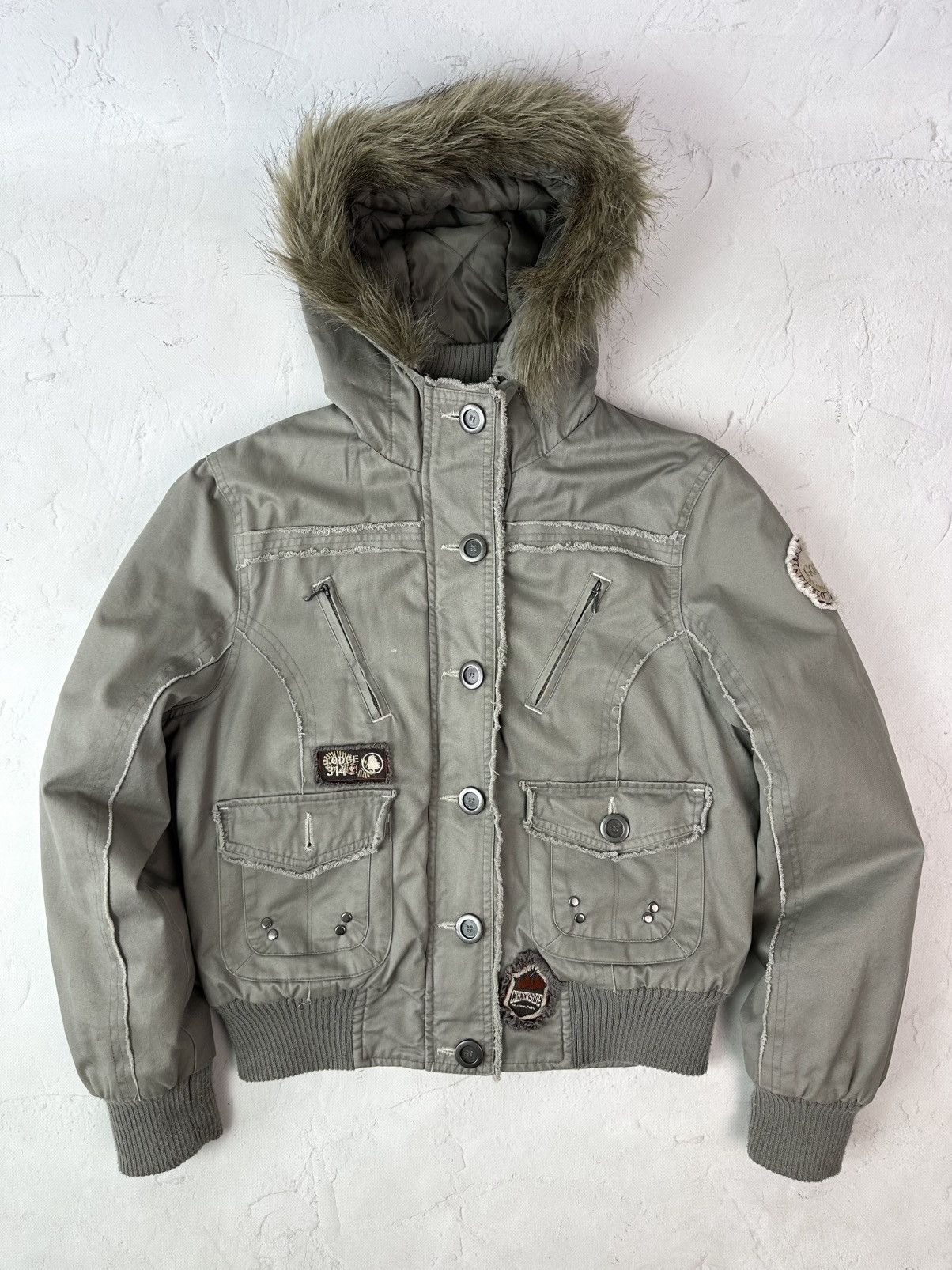 Vintage Vintage Grey Distressed Buttons Faux Fur Hooded Jacket Size M / US 6-8 / IT 42-44 - 1 Thumbnail