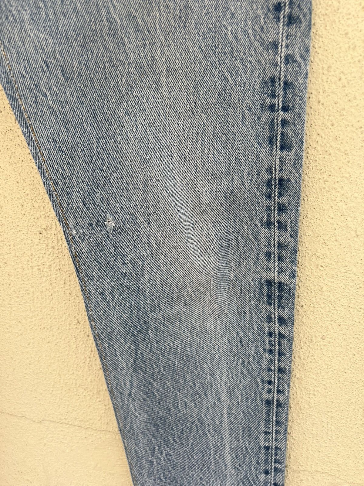 Levi's Vintage 80s Levi’s 701 Distressed Fade Denim Buttonfly Jeans Size US 29 - 12 Thumbnail