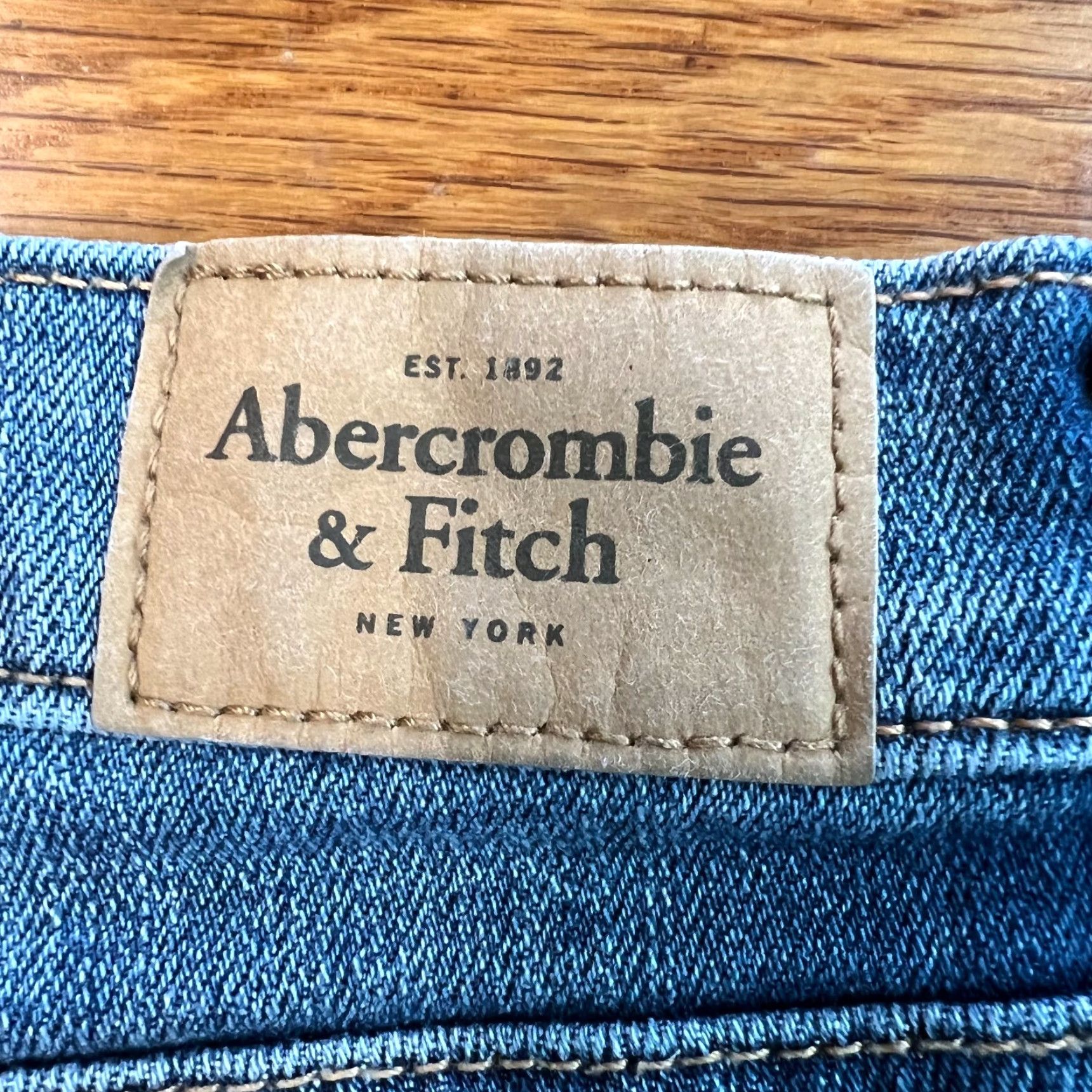 Abercrombie & Fitch Abercrombie And Fitch New York Womens Blue Denim Short Distressed Cut Off Size 4 Size 30" / US 8 / IT 44 - 7 Thumbnail