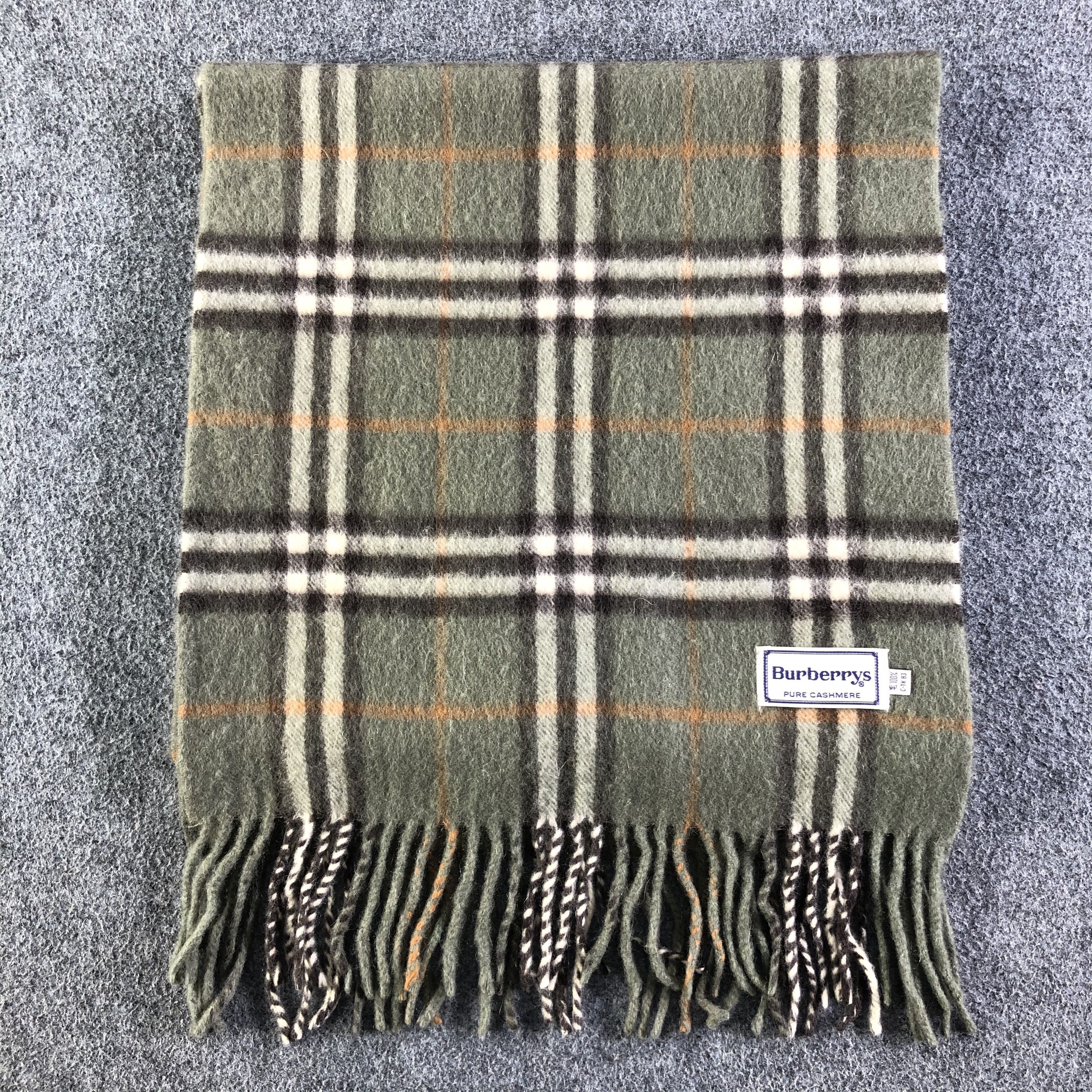 Burberry Burberrys Pure Cashmere Scarf / Muffler / Neckwear Size ONE SIZE - 2 Thumbnail