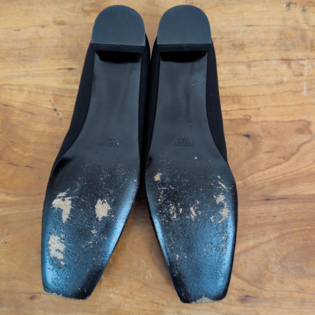 Robert Clergerie Robert Clergerie Naturin Black French Made low heels Size 9B Size US 9 / IT 39 - 2 Thumbnail