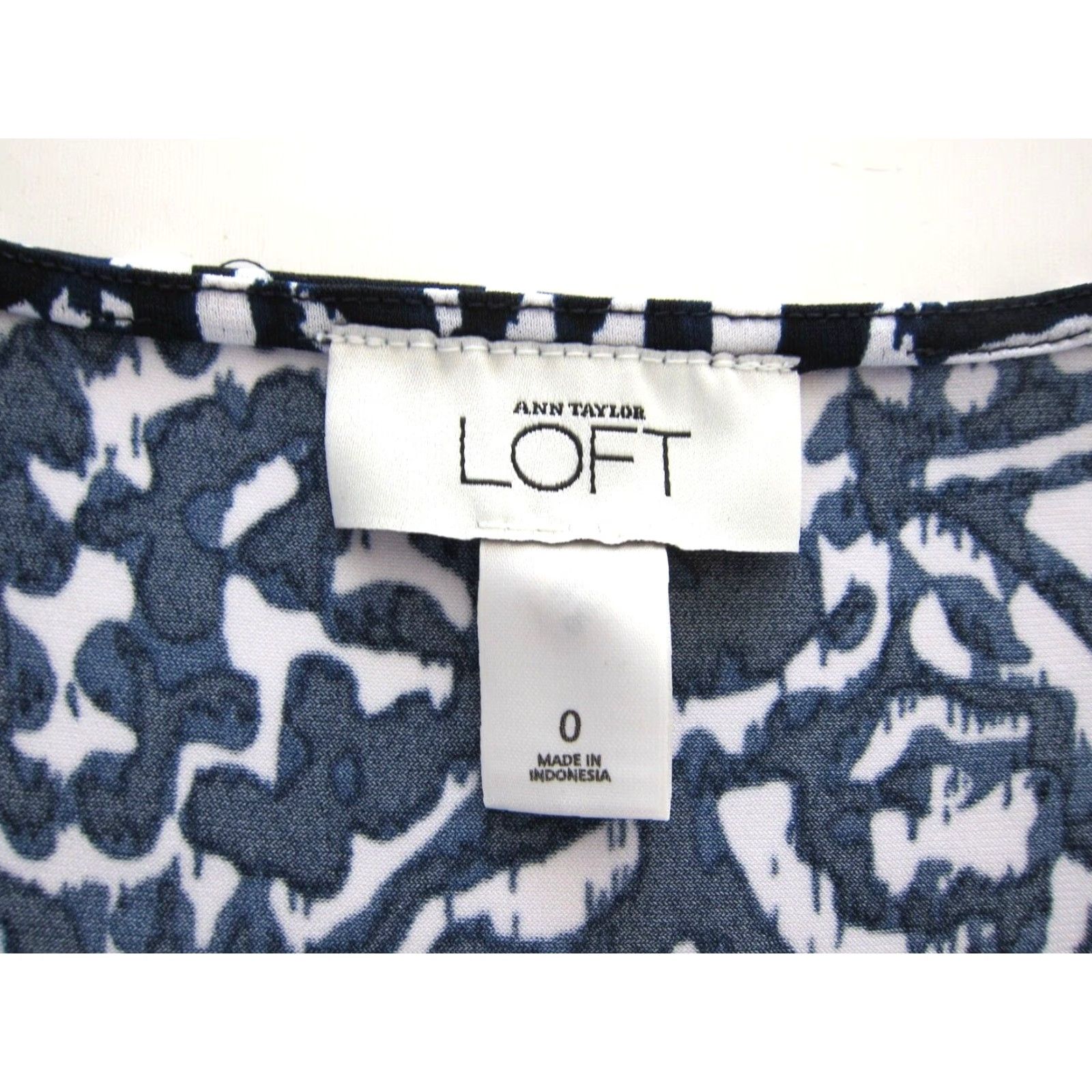 Loft Ann Taylor Loft Blue White Floral Sleeveless Empire Sheath Shift Tank Dress 0 Size XS / US 0-2 / IT 36-38 - 7 Thumbnail