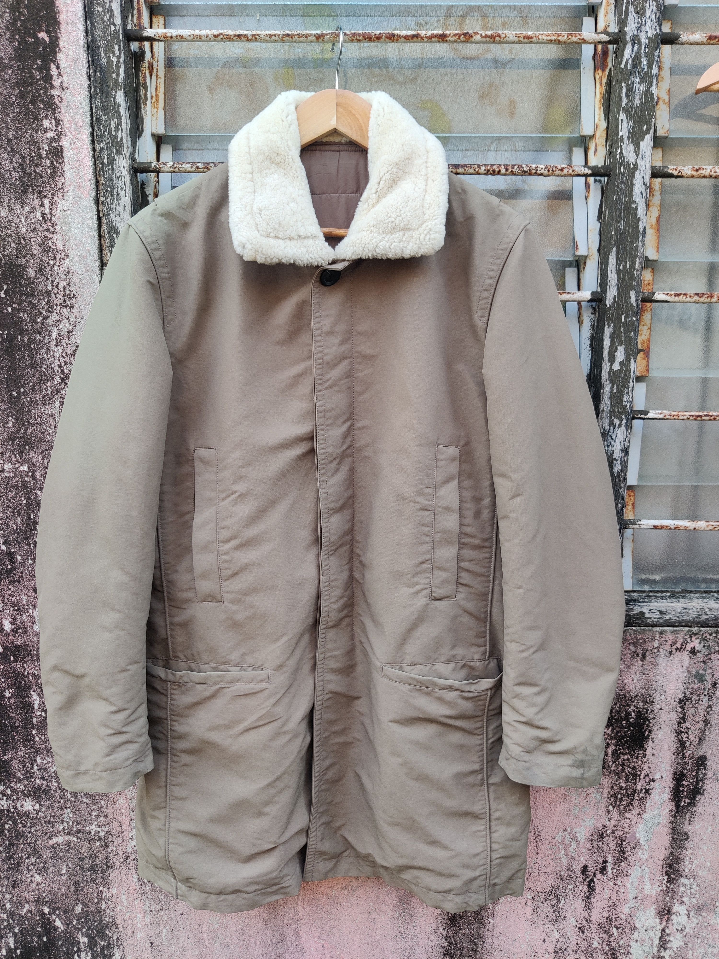 Vintage Vintage DKNY Winter Coat Faux Shearling Collar Jacket Size US M / EU 48-50 / 2 - 2 Thumbnail