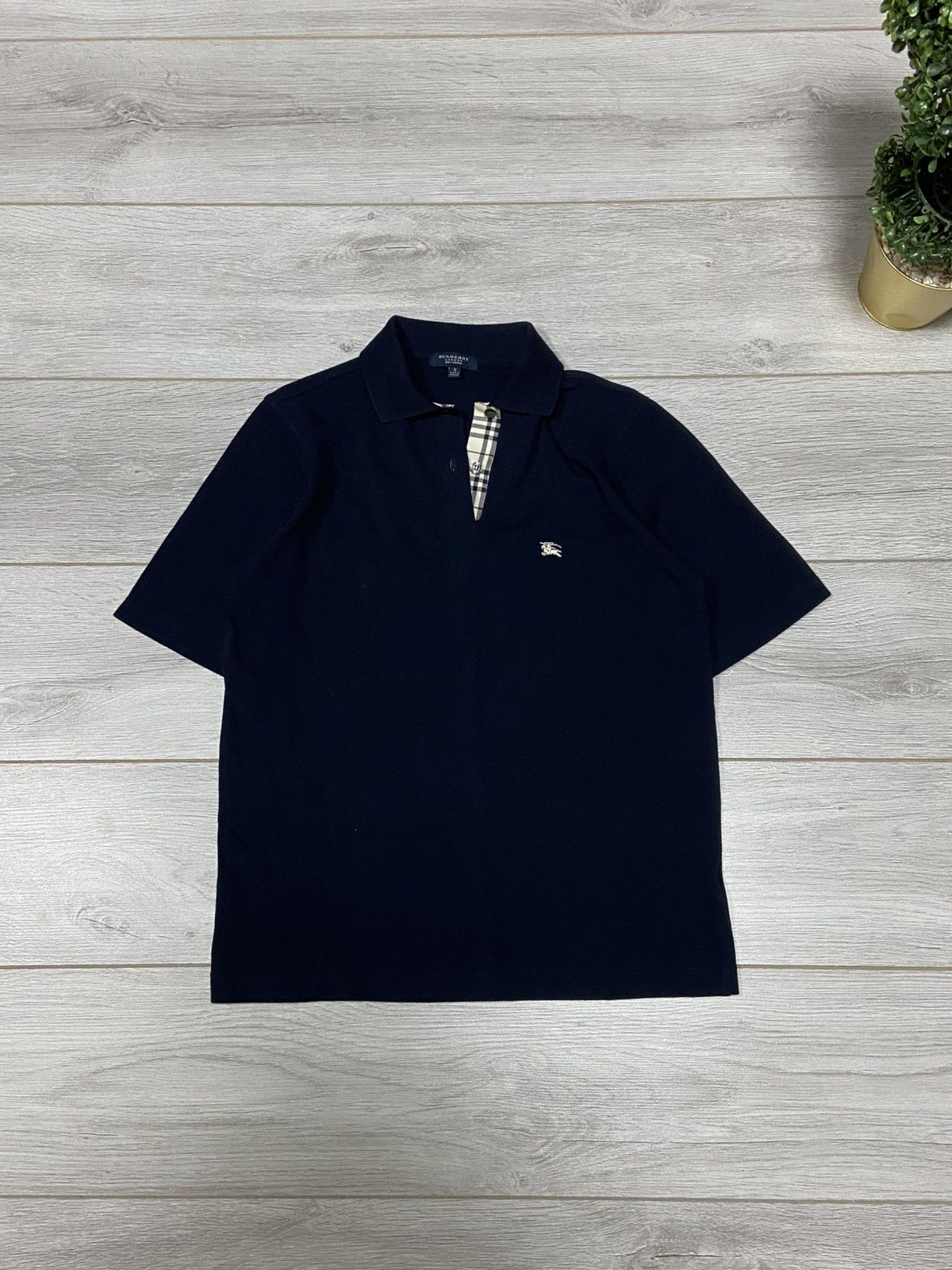 Burberry London vintage nova check shirt polo buttons