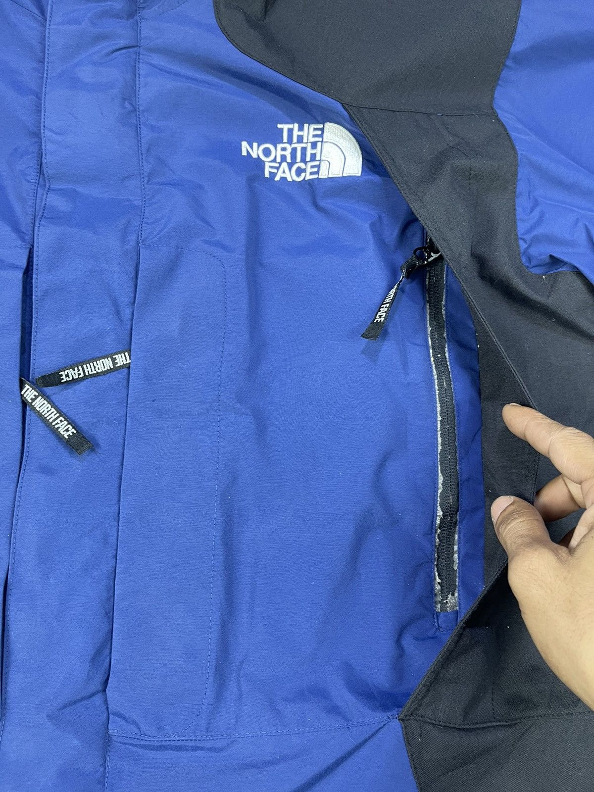 The North Face Vtg 90s The North Face Gore-Tex Mountain Light Jacket Size US L / EU 52-54 / 3 - 14 Thumbnail
