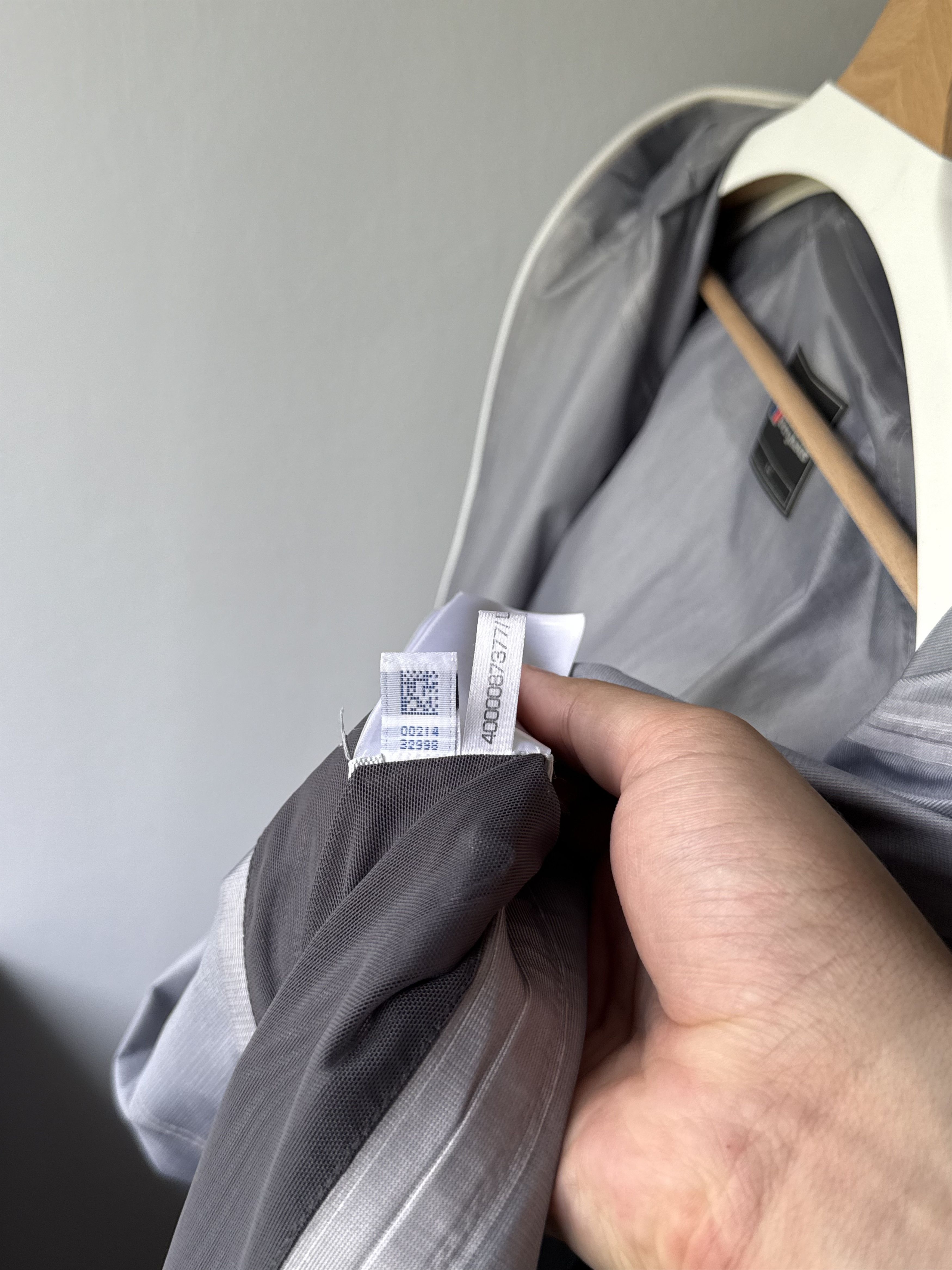 Berghaus × Goretex Berghaus Gore-Tex Active Shell Gray Lightweight Hood Jacket Size L / US 10 / IT 46 - 22 Thumbnail