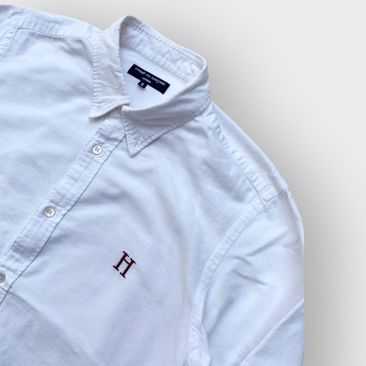 Comme des Garcons H Embroidered Oxford Shirt Size US S / EU 44-46 / 1 - 1 Thumbnail