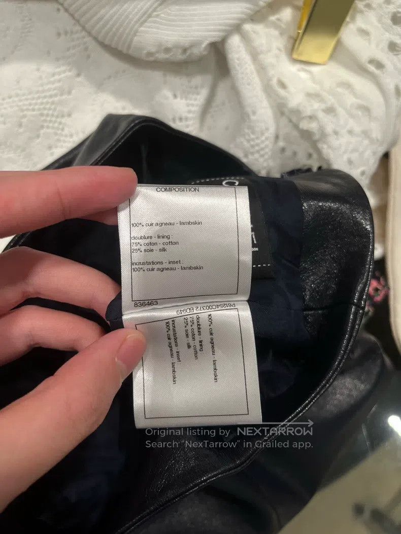 Chanel Chanel Leather skirt Size 42" / US 20 - 6 Thumbnail