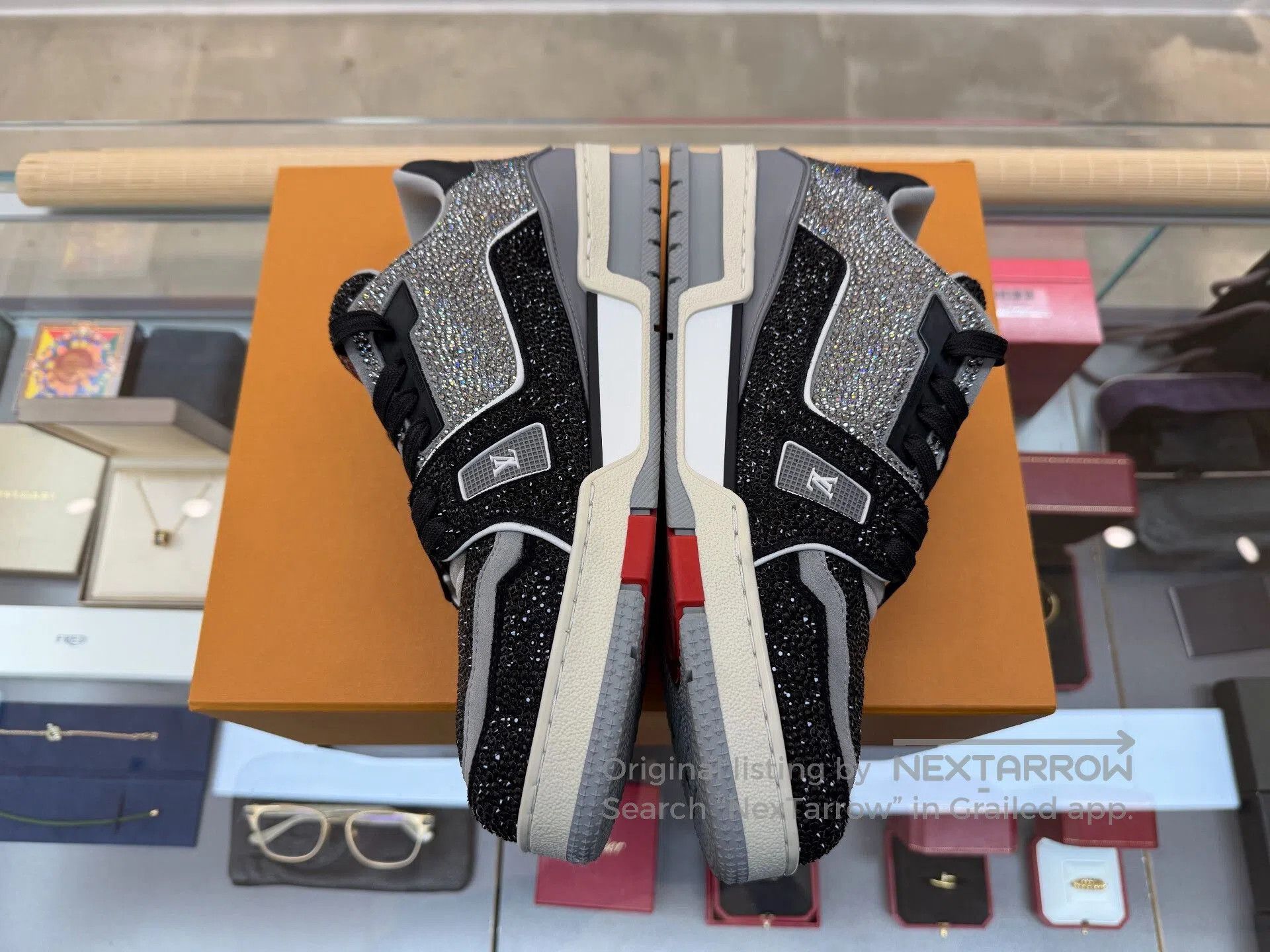 Louis Vuitton lv trainer cement gray diamond sneakers. Size US 10 / EU 43 - 3 Thumbnail
