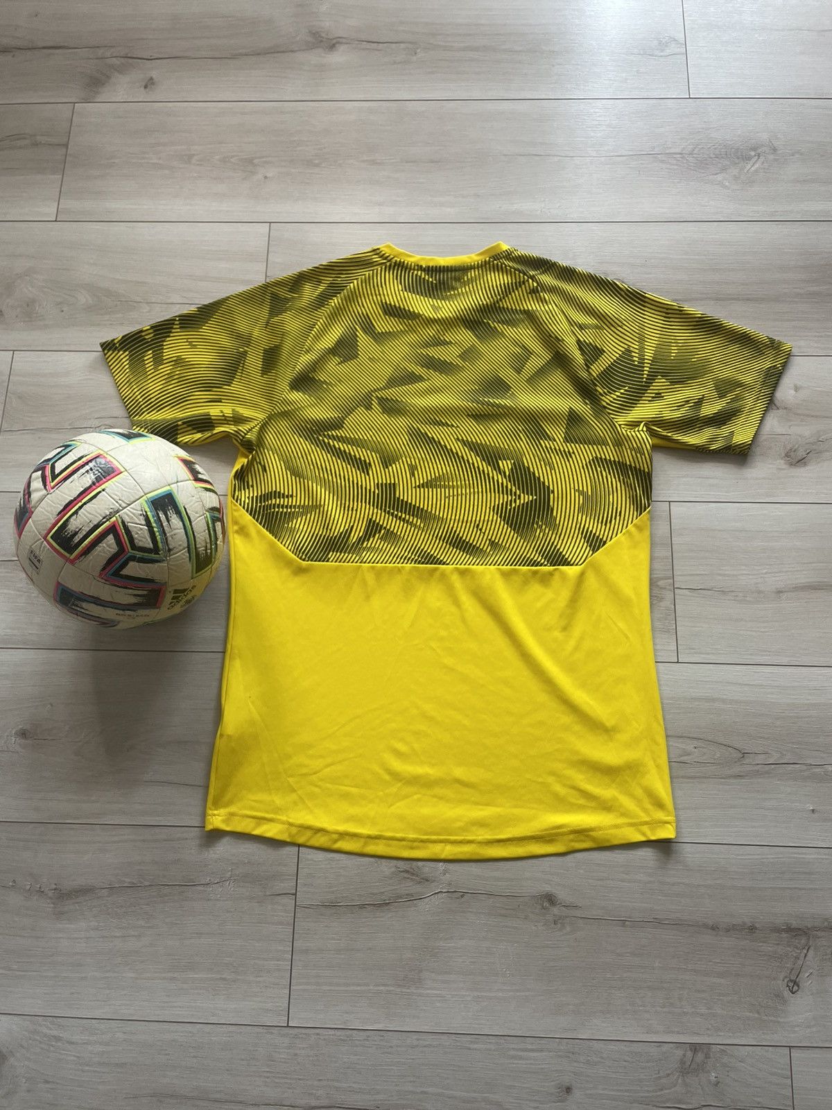 Puma Borussia Dortmund 2017/2018 Football shirt Size US L / EU 52-54 / 3 - 2 Thumbnail