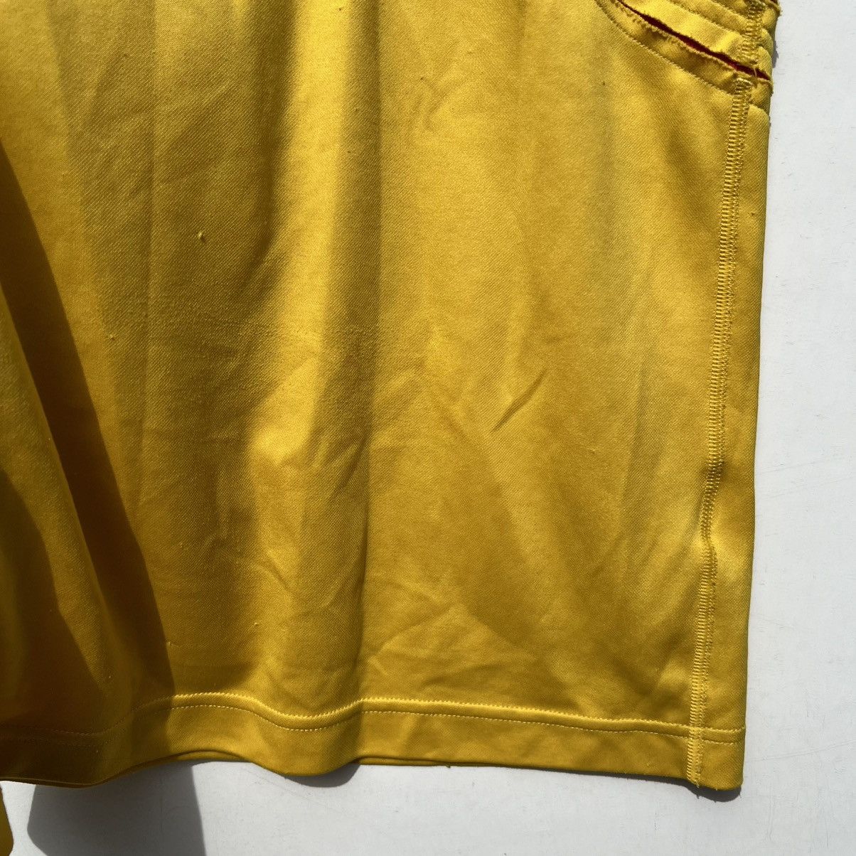 Puma Puma Cameroon 2004 2006 soccer jersey vintage Size US L / EU 52-54 / 3 - 7 Thumbnail