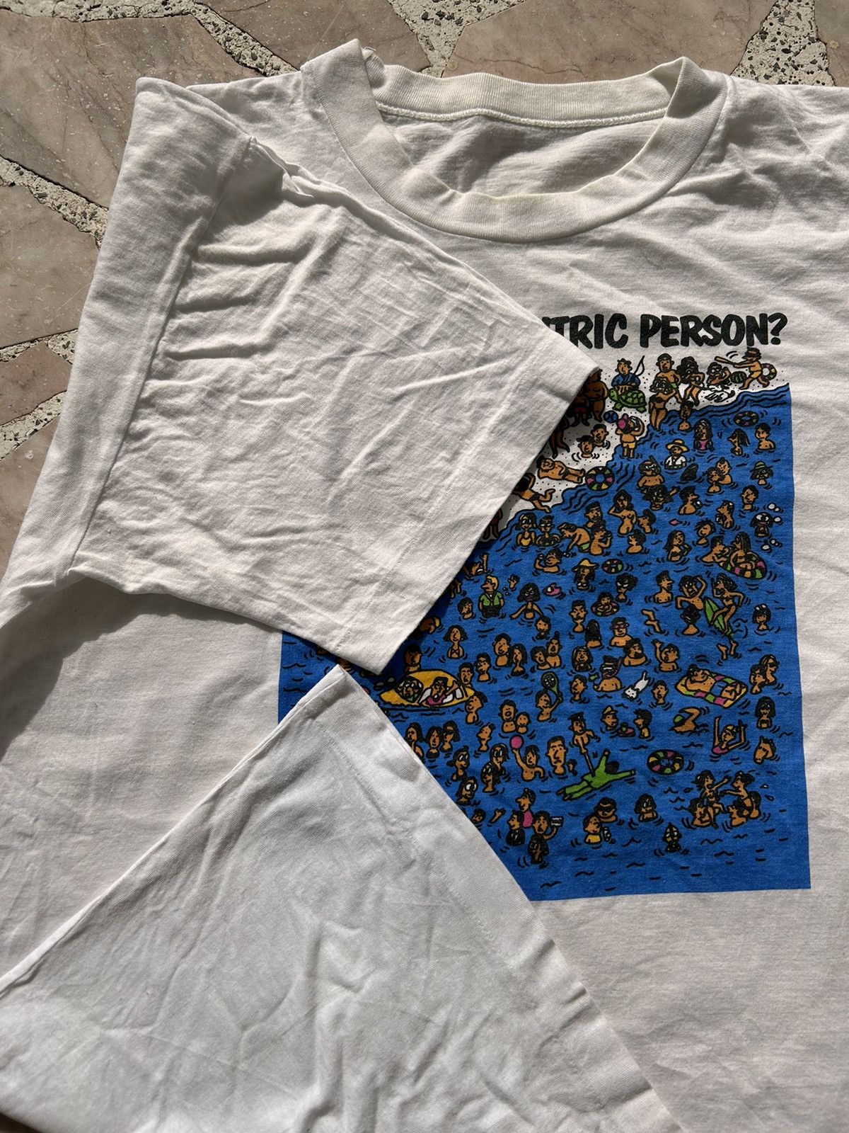 Vintage Vintage Where is the Eccentric Person ? tee Size US L / EU 52-54 / 3 - 5 Thumbnail