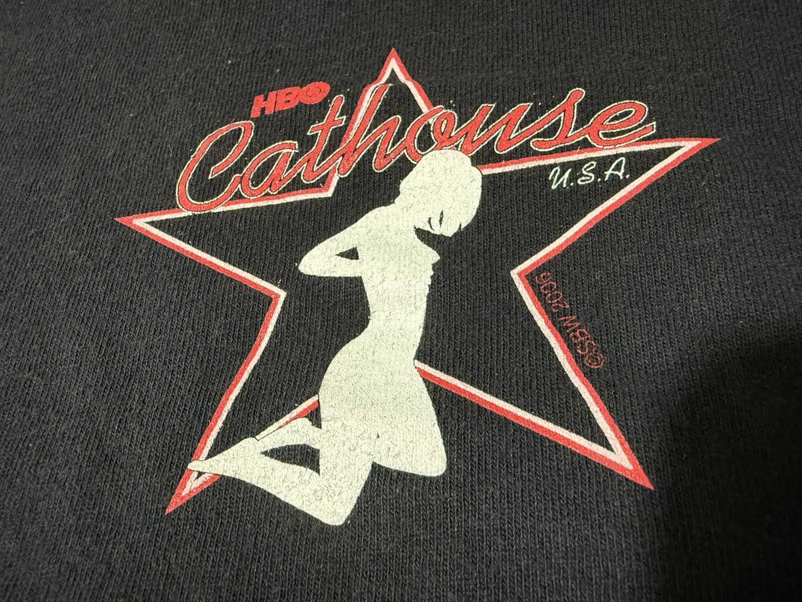 Vintage Vintage Y2K HBO Cathouse T Shirt Size US XXL / EU 58 / 5 - 4 Thumbnail