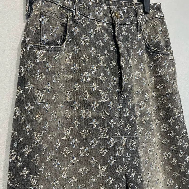Louis Vuitton Louis Vuitton Limited logo full diamond jeans Size US 28 / EU 44 - 3 Thumbnail