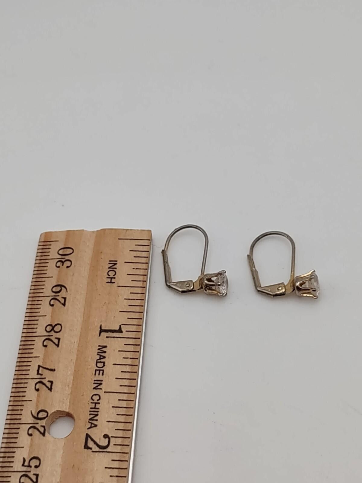 The Unbranded Brand 925 Sterling Silver Round CZ Leverback Drop Earrings Size ONE SIZE - 4 Thumbnail